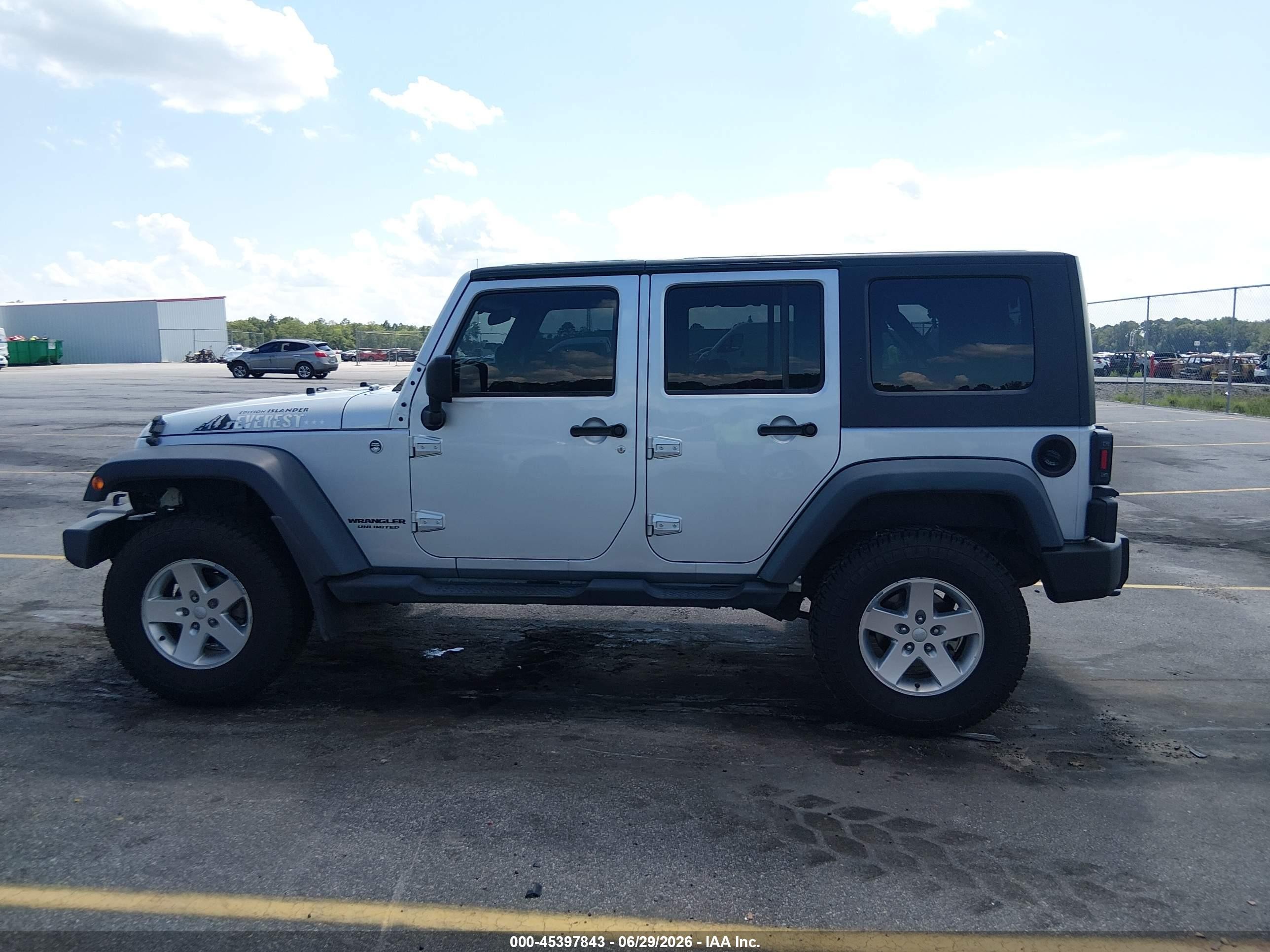 2010 Jeep Wrangler Unlimited Sport Silver vin: 1J4BA3H10AL159907
