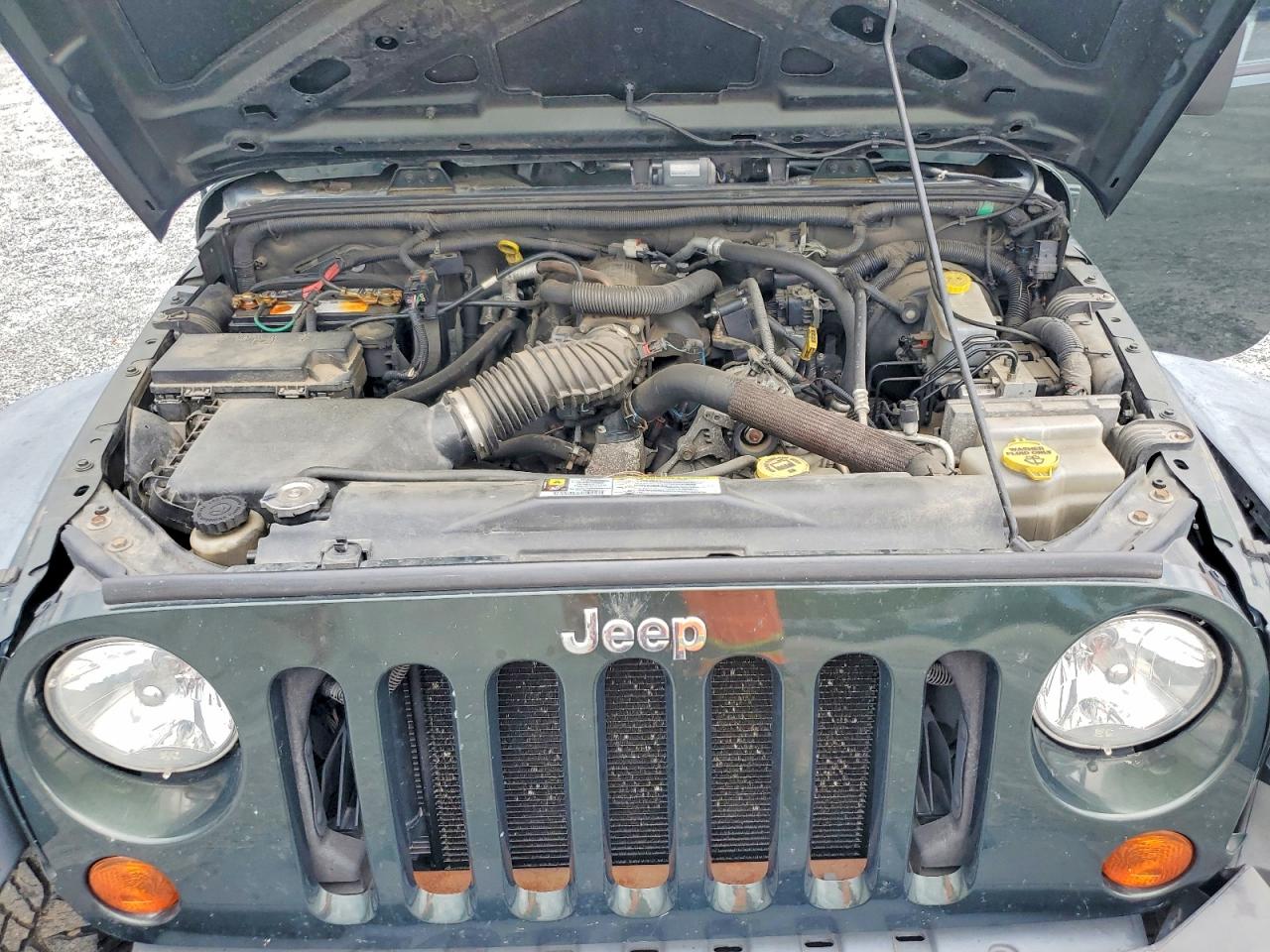 2010 Jeep Wrangler Unlimited Sport Black vin: 1J4BA3H10AL197721