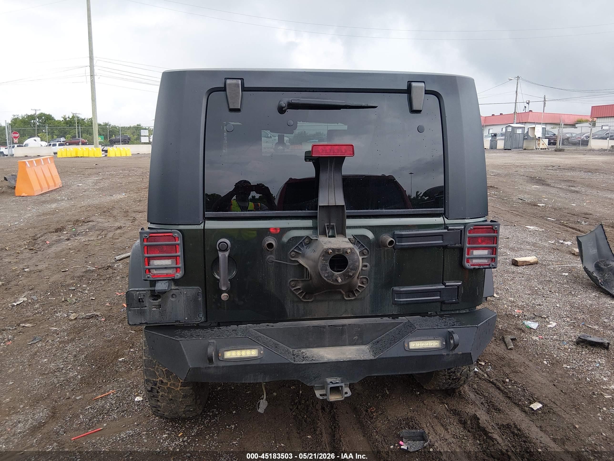 2010 Jeep Wrangler Unlimited Sport Gray vin: 1J4BA3H10AL218177