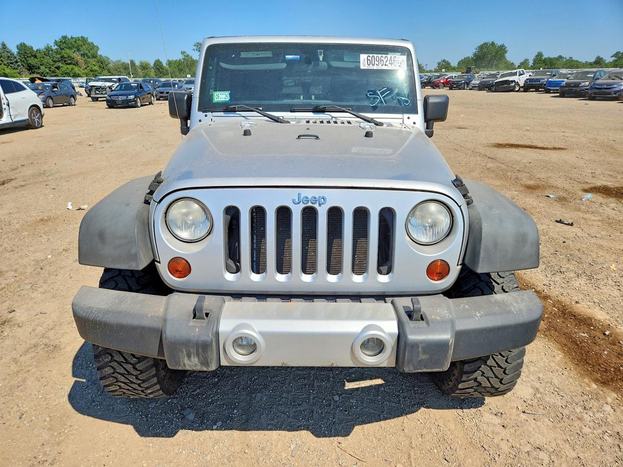 2011 Jeep Wrangler Unlimited Sport Серебряный vin: 1J4BA3H10BL575568