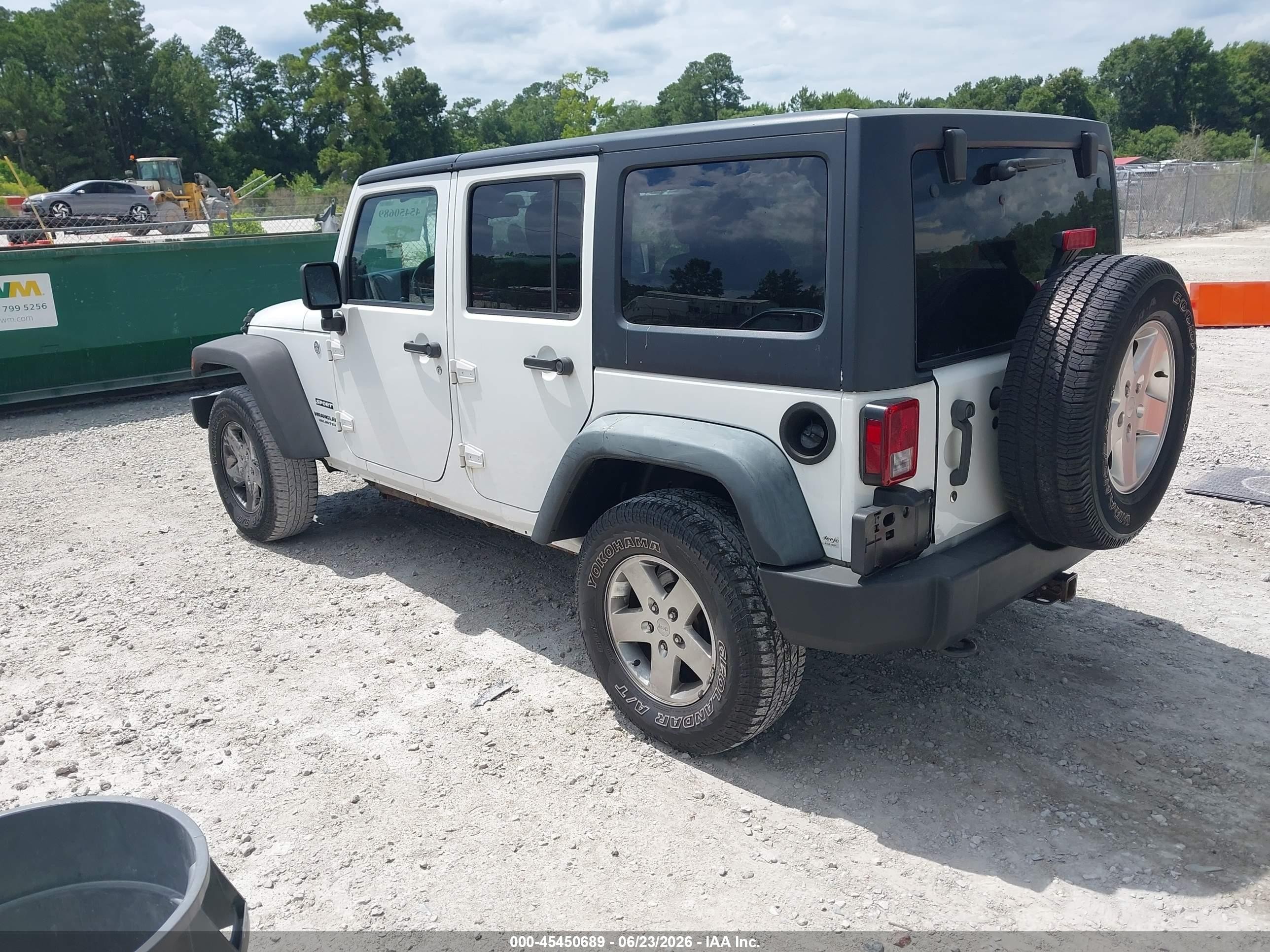 2011 Jeep Wrangler Unlimited Sport Белый vin: 1J4BA3H10BL597182