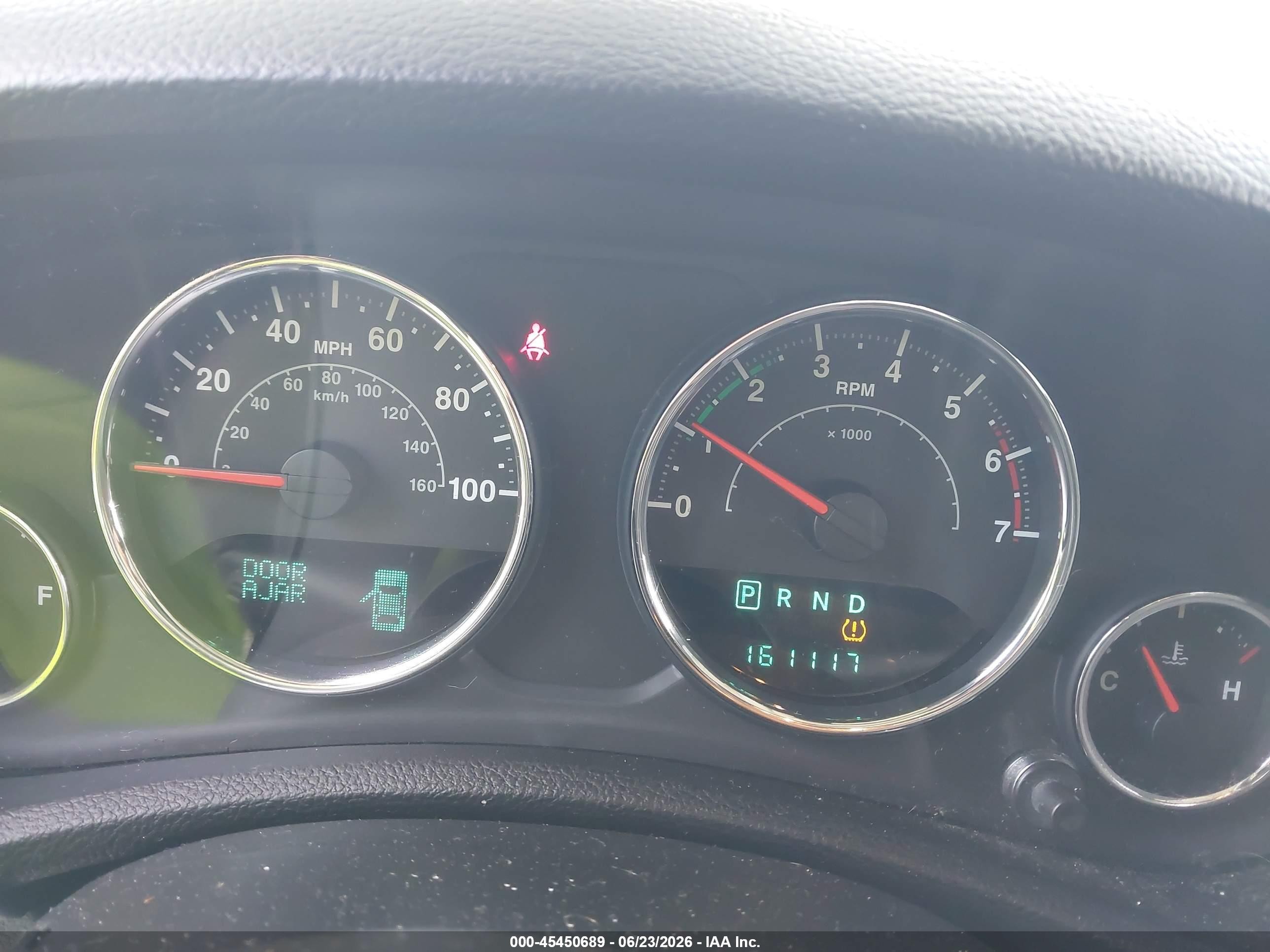 2011 Jeep Wrangler Unlimited Sport Белый vin: 1J4BA3H10BL597182