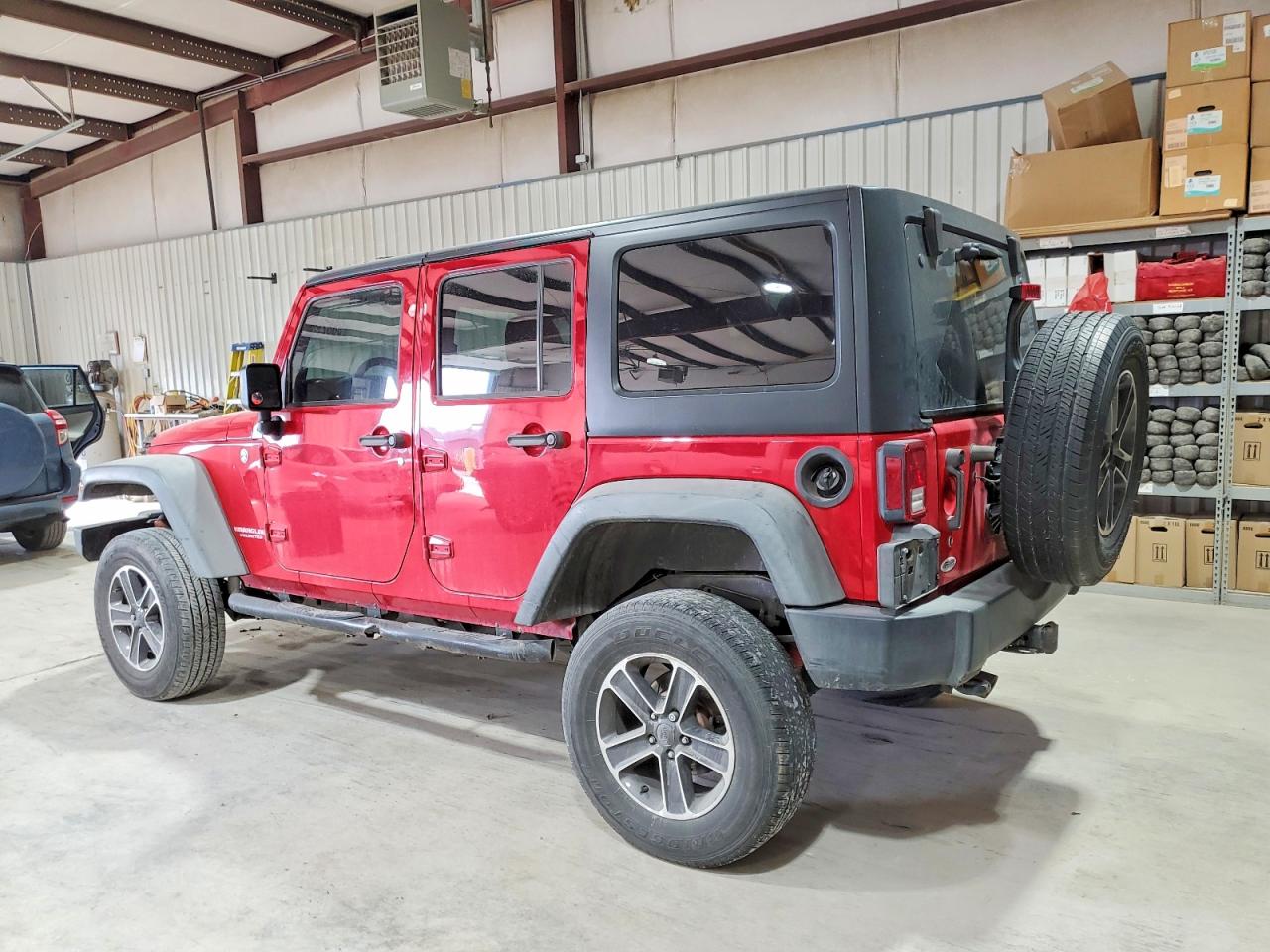 2011 Jeep Wrangler Unlimited Sport Red vin: 1J4BA3H10BL638409