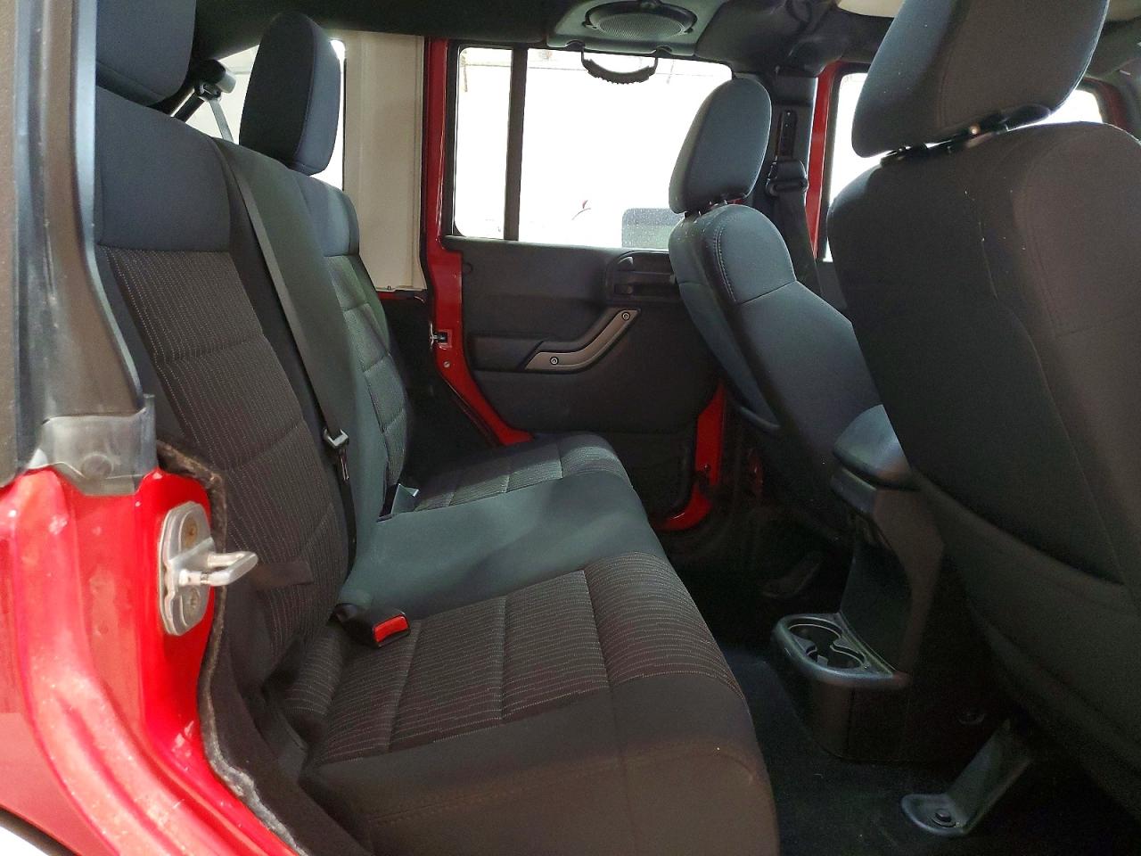 2011 Jeep Wrangler Unlimited Sport Red vin: 1J4BA3H10BL638409