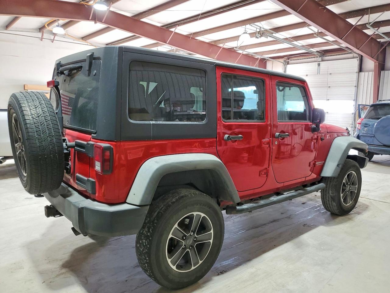 2011 Jeep Wrangler Unlimited Sport Red vin: 1J4BA3H10BL638409