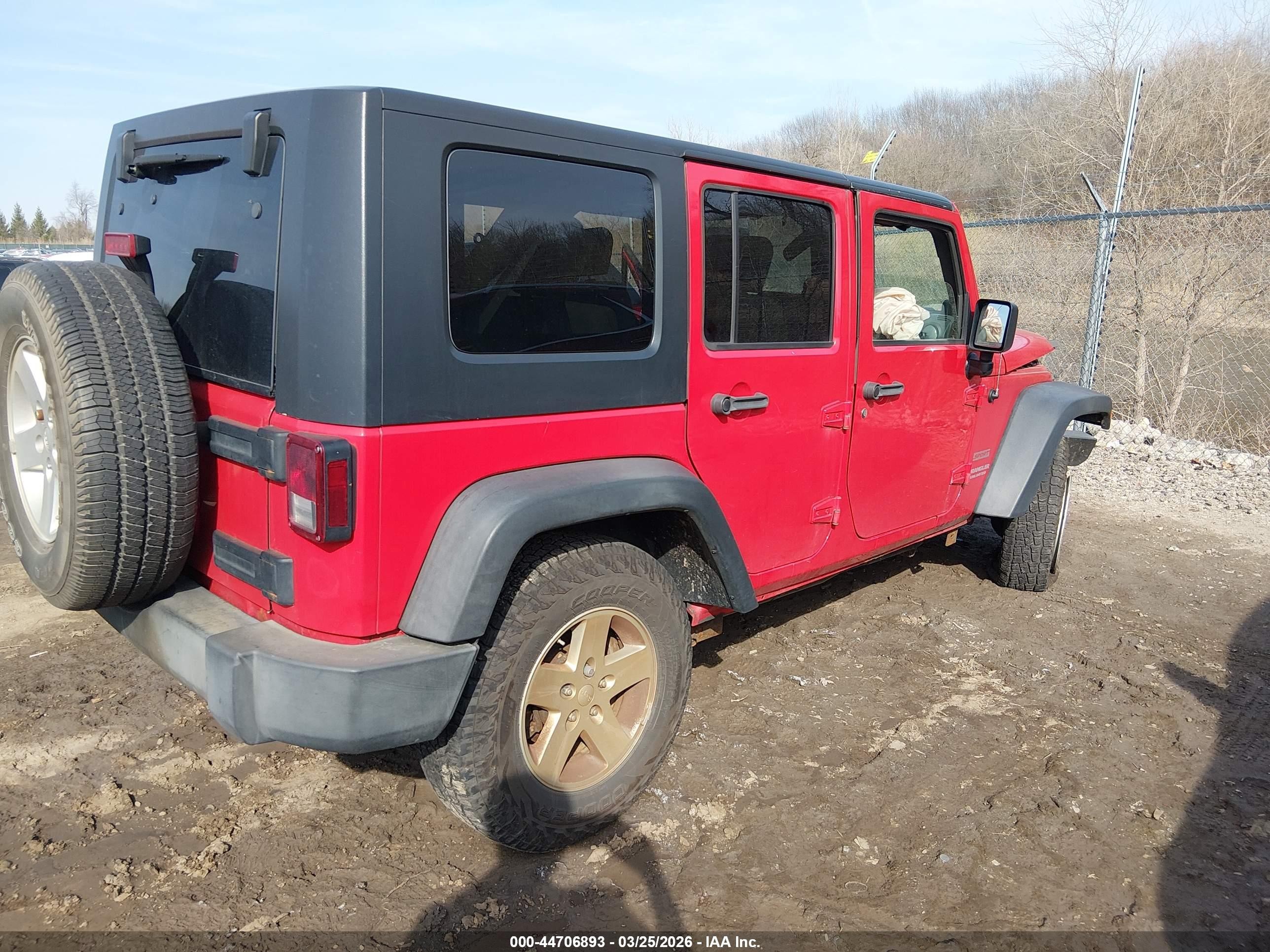 2010 Jeep Wrangler Unlimited Sport Red vin: 1J4BA3H11AL112983