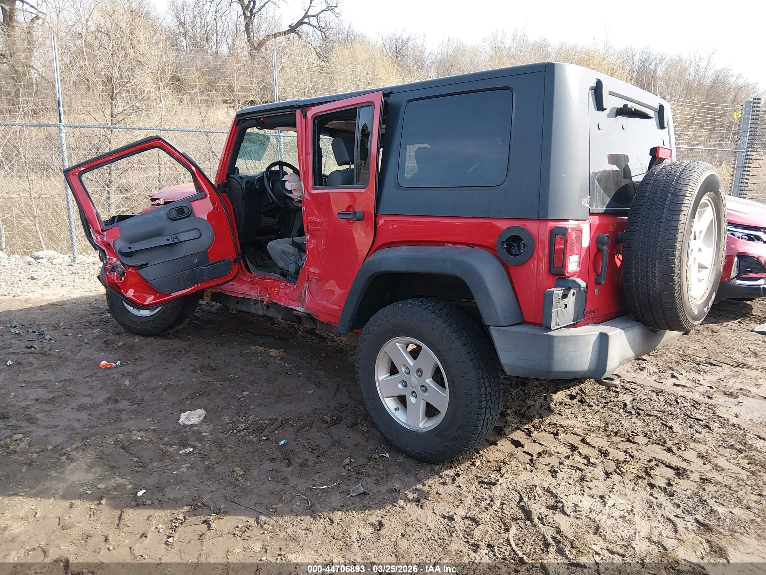 2010 Jeep Wrangler Unlimited Sport Red vin: 1J4BA3H11AL112983