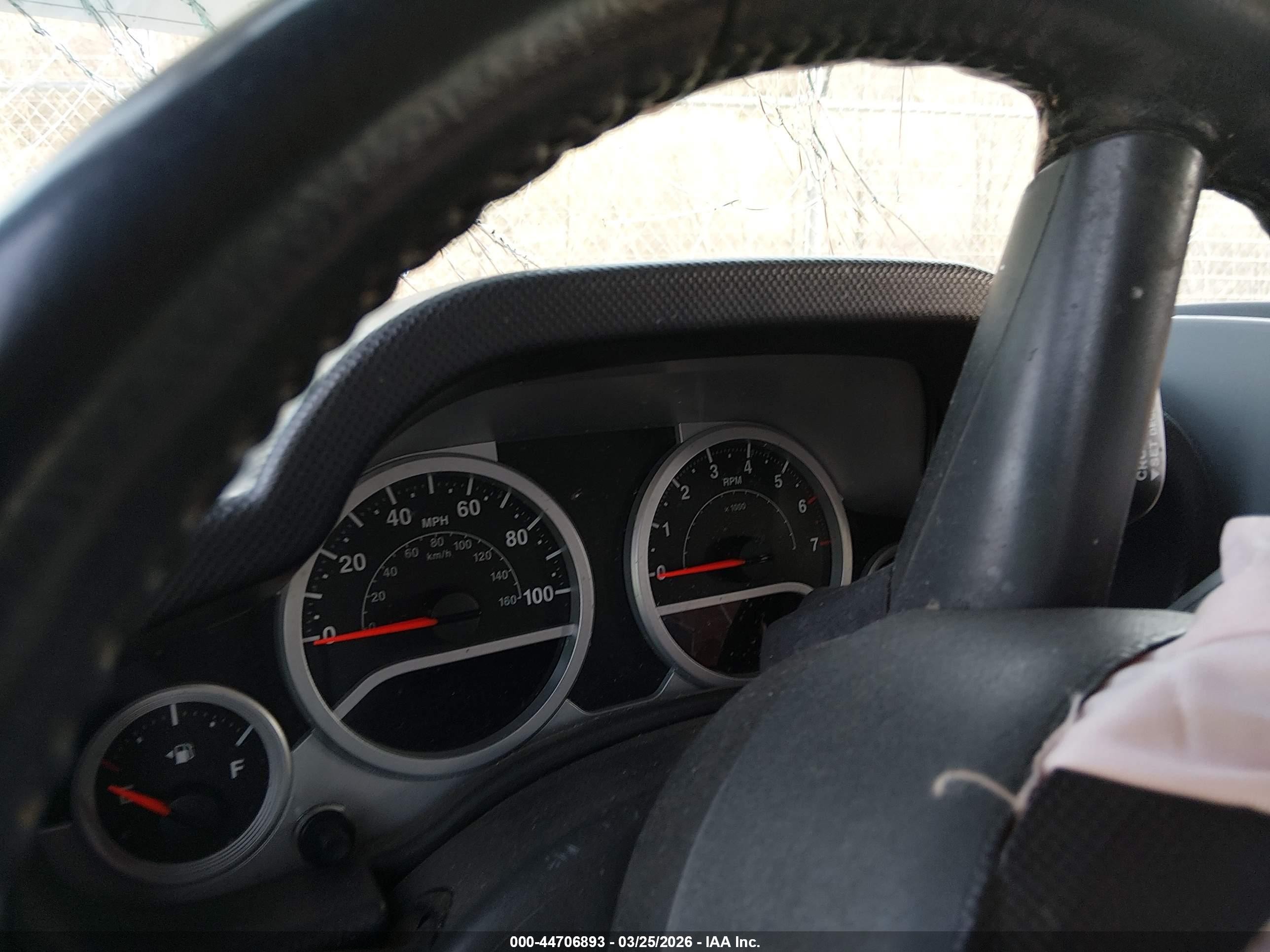2010 Jeep Wrangler Unlimited Sport Red vin: 1J4BA3H11AL112983