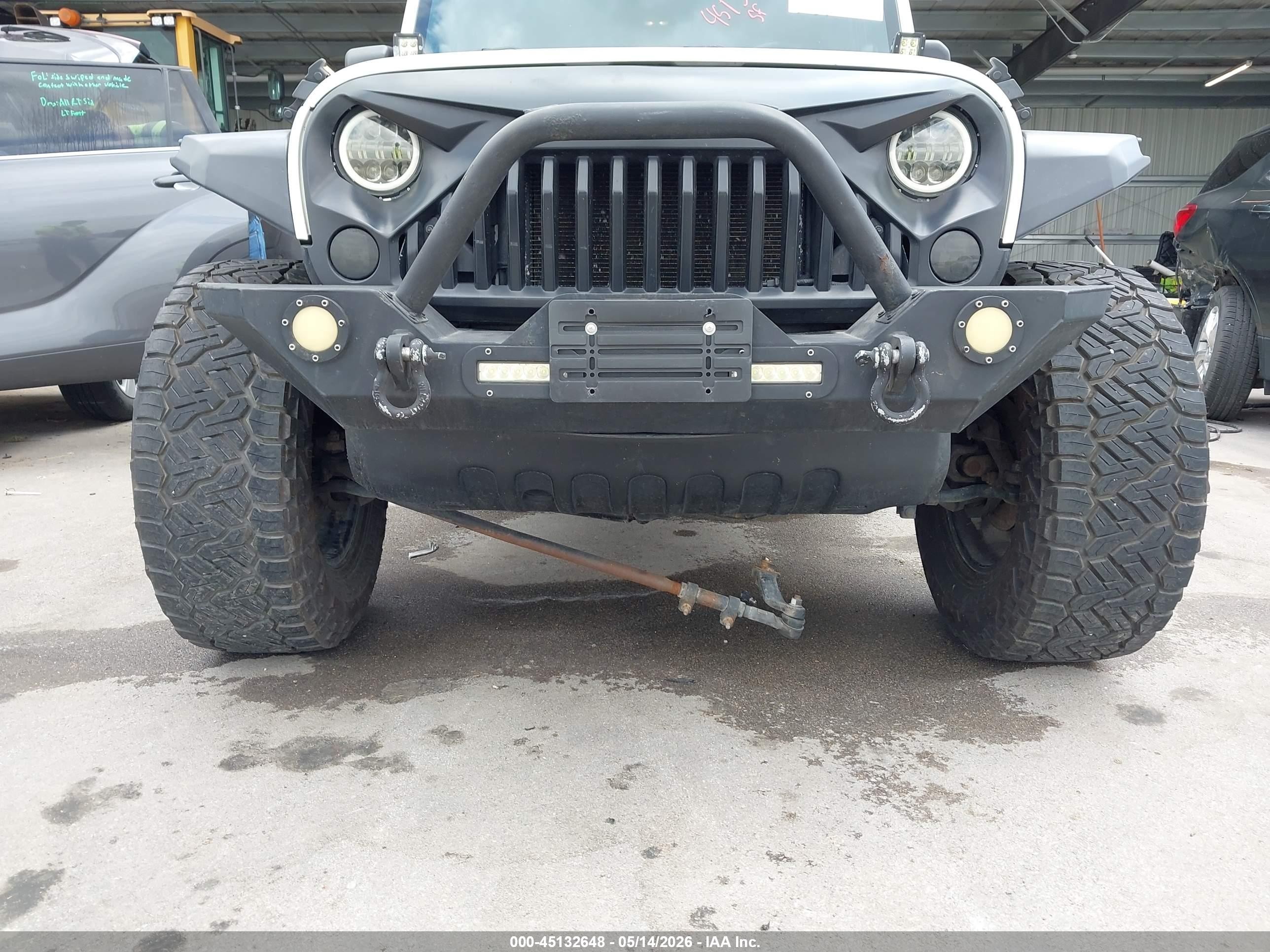 2010 Jeep Wrangler Unlimited Sport White vin: 1J4BA3H11AL207320