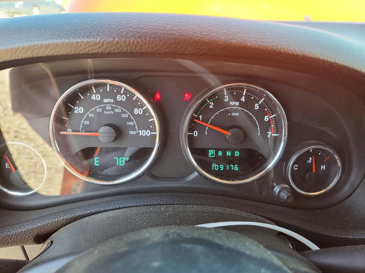2011 Jeep Wrangler Unlimited Sport Orange vin: 1J4BA3H11BL504248