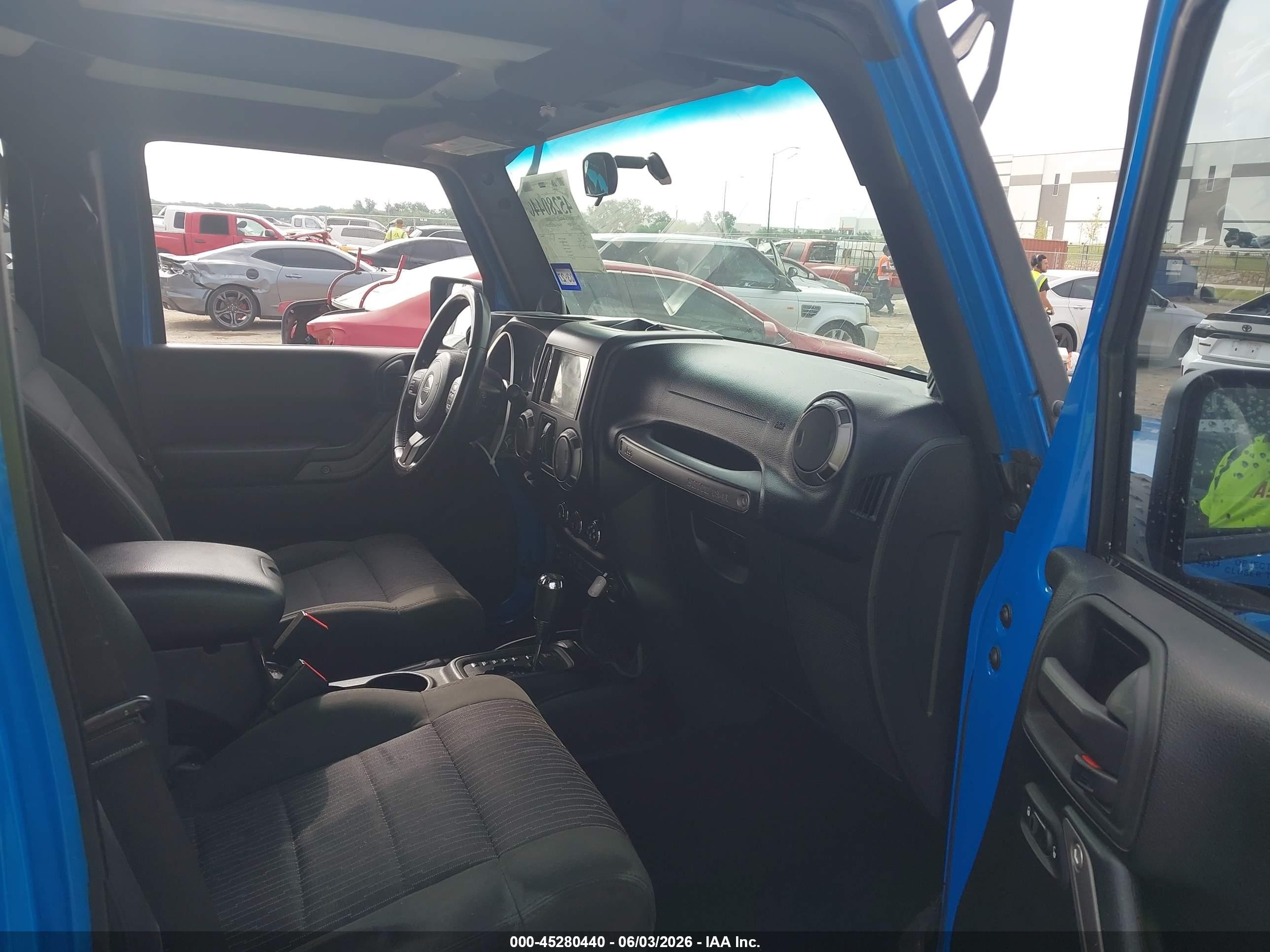 2011 Jeep Wrangler Unlimited Sport Blue vin: 1J4BA3H11BL600915