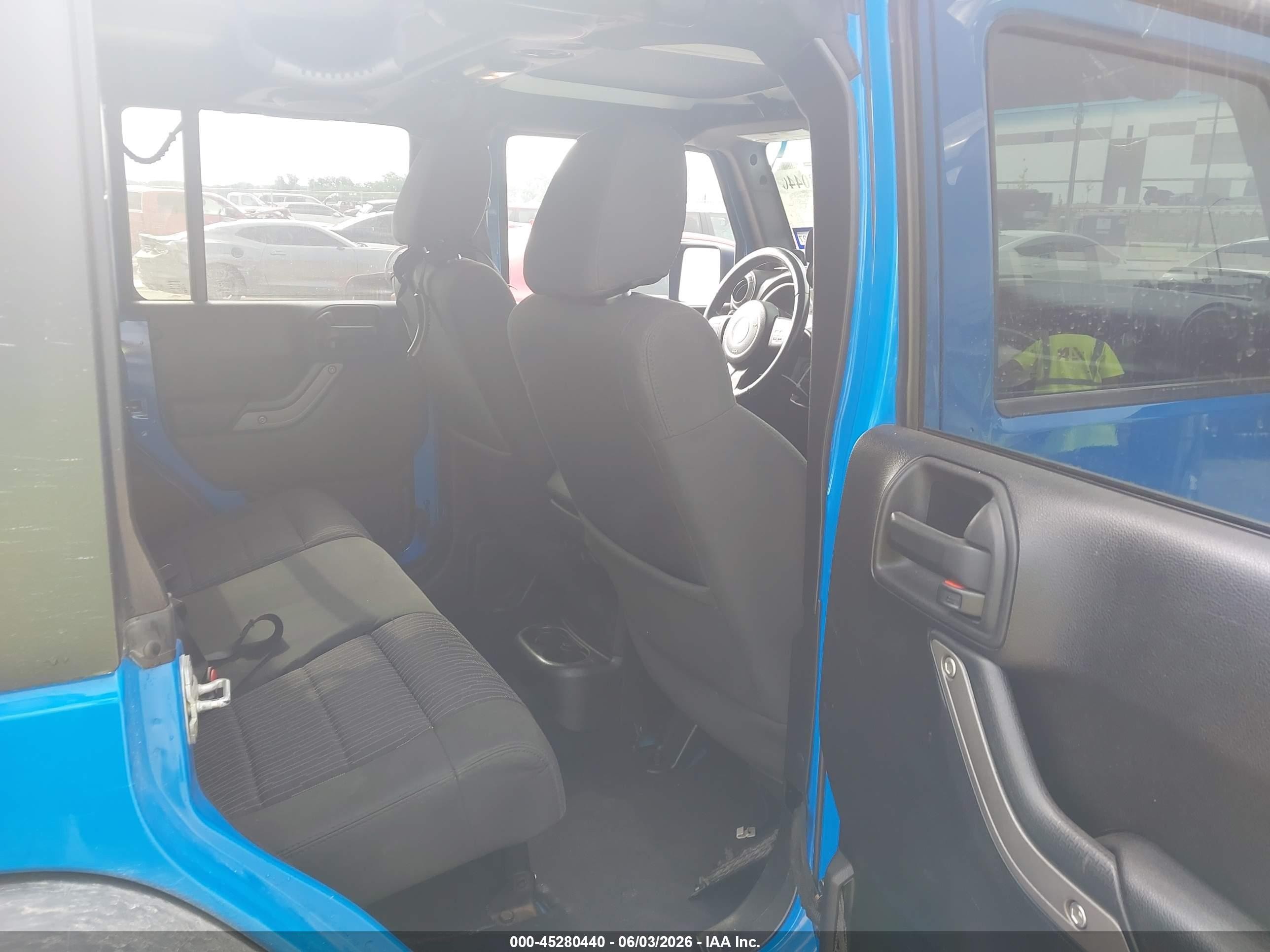 2011 Jeep Wrangler Unlimited Sport Blue vin: 1J4BA3H11BL600915