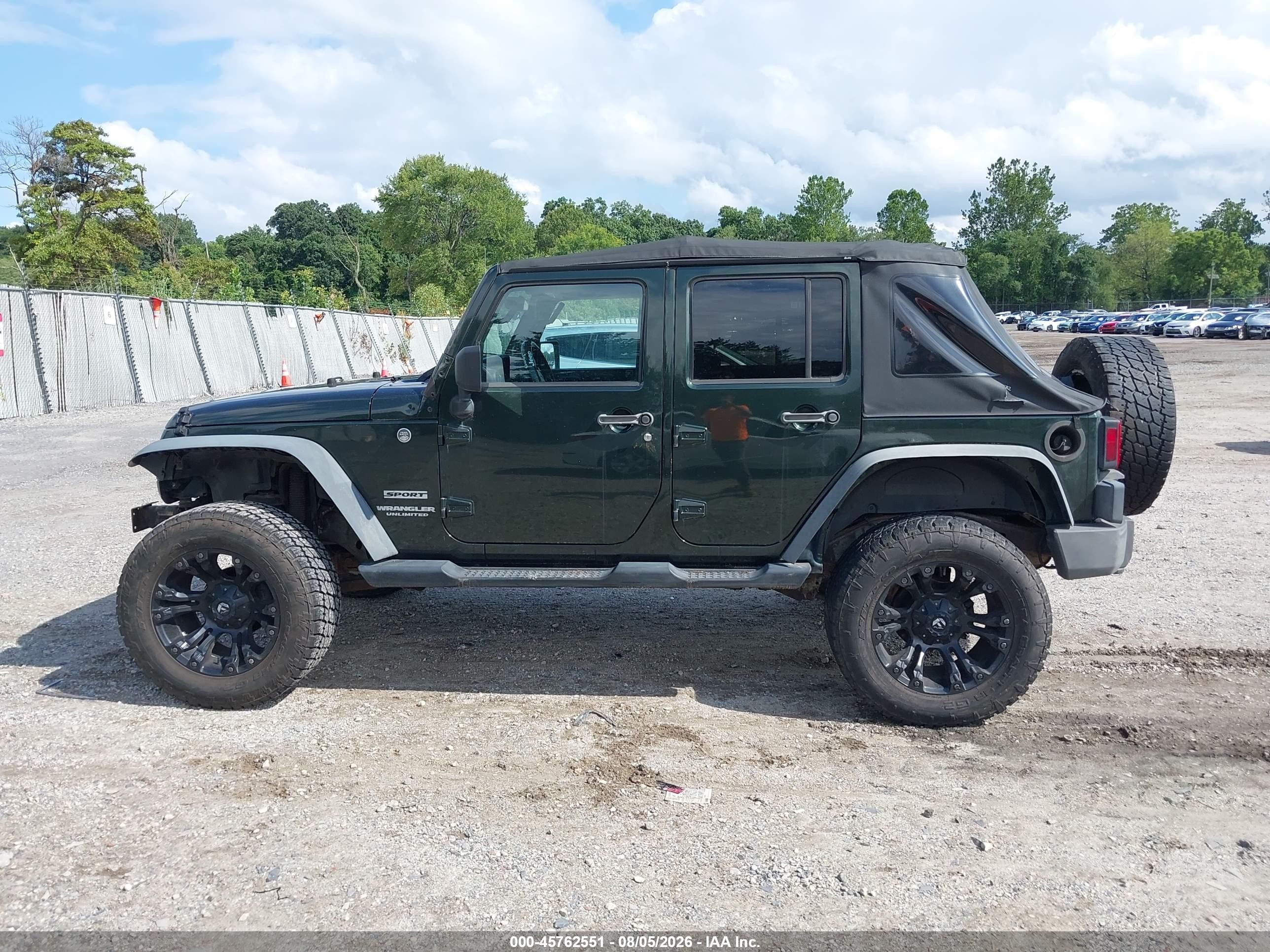 2010 Jeep Wrangler Unlimited Sport Green vin: 1J4BA3H12AL127198