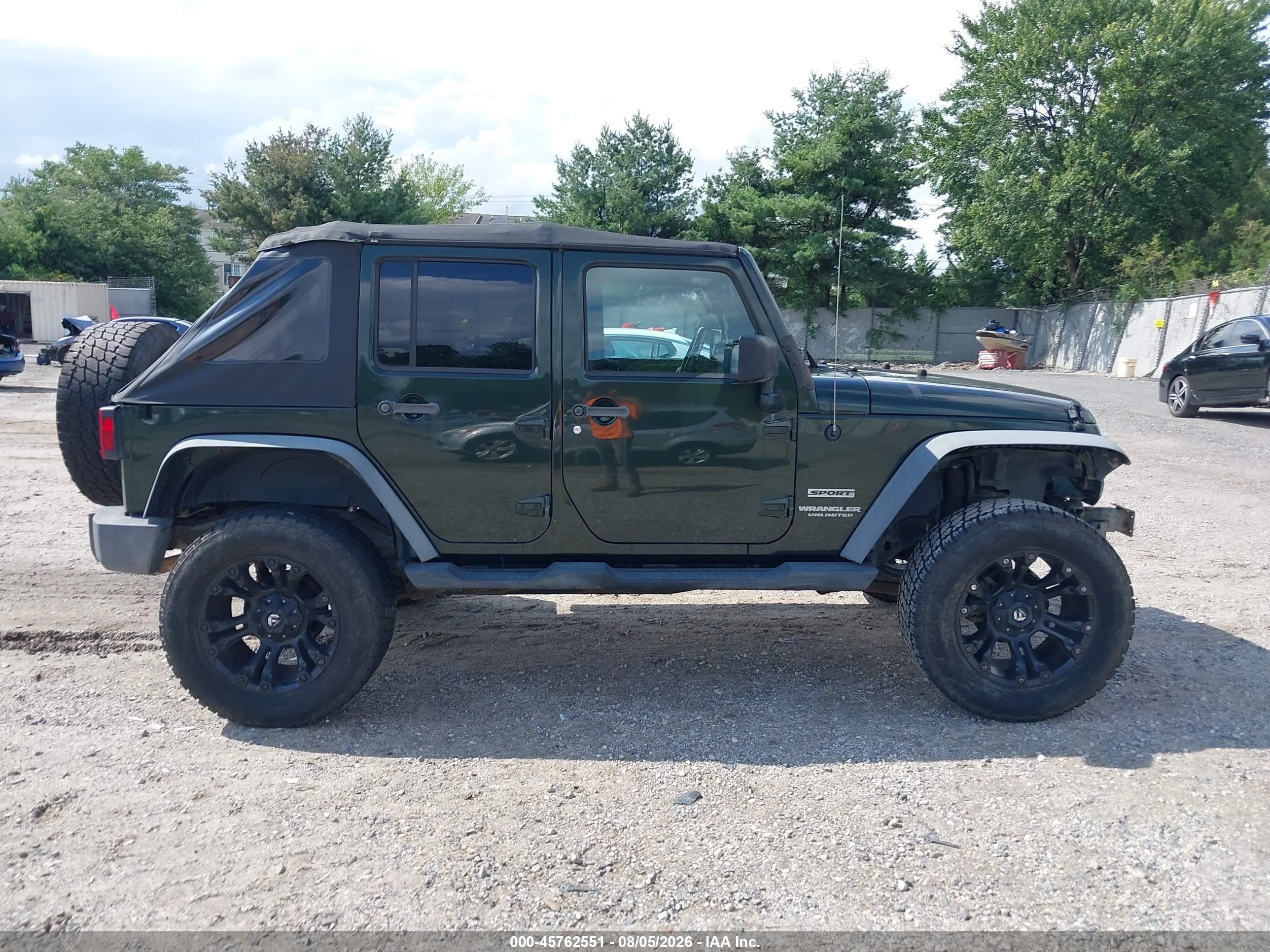 2010 Jeep Wrangler Unlimited Sport Green vin: 1J4BA3H12AL127198