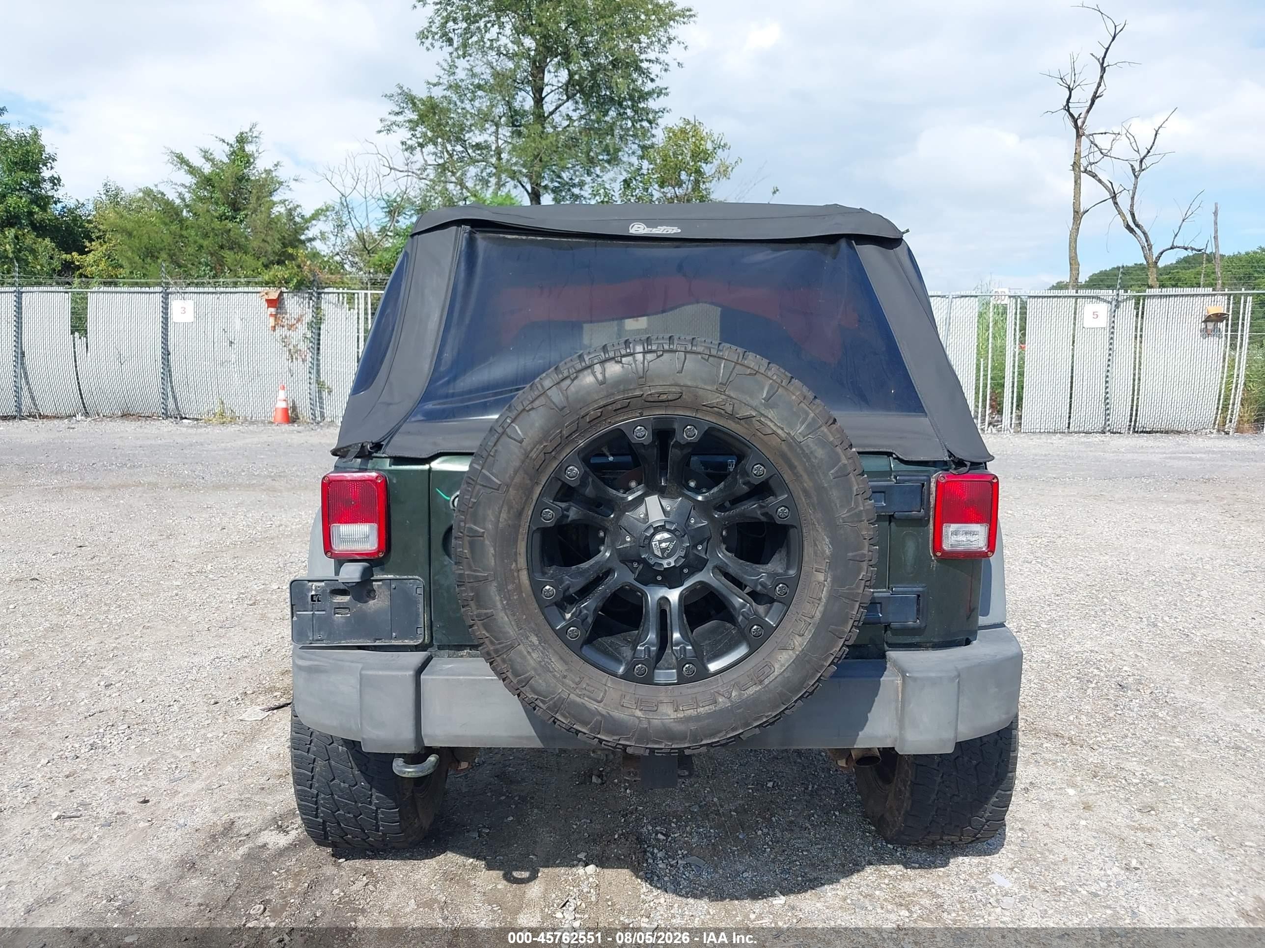 2010 Jeep Wrangler Unlimited Sport Green vin: 1J4BA3H12AL127198