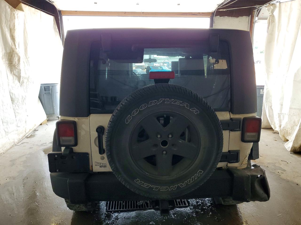 2010 Jeep Wrangler Unlimited Sport White vin: 1J4BA3H12AL170567