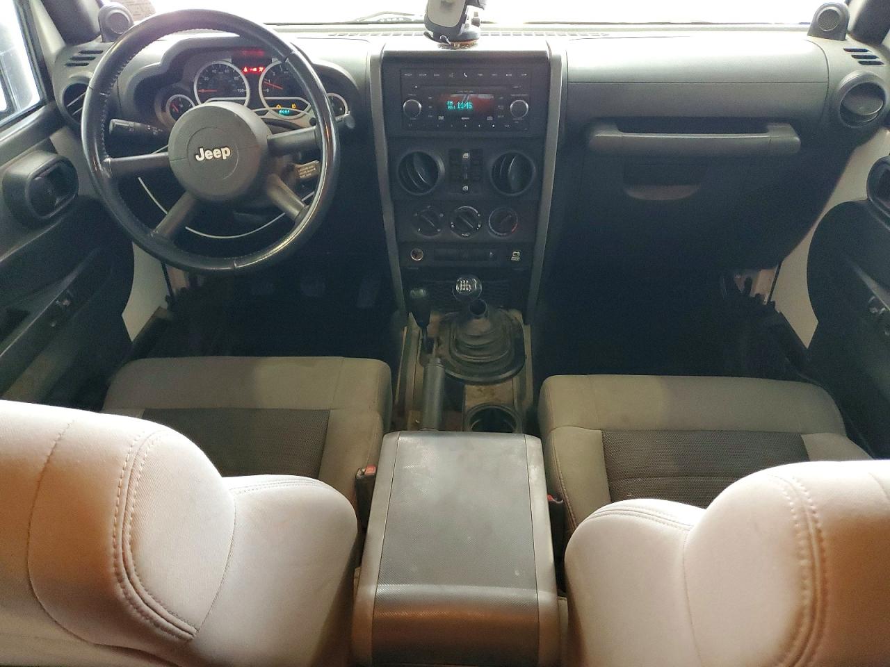 2010 Jeep Wrangler Unlimited Sport White vin: 1J4BA3H12AL170567