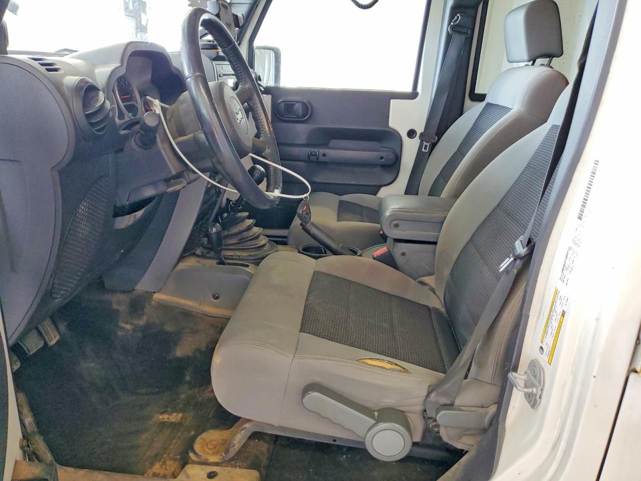 2010 Jeep Wrangler Unlimited Sport White vin: 1J4BA3H12AL170567