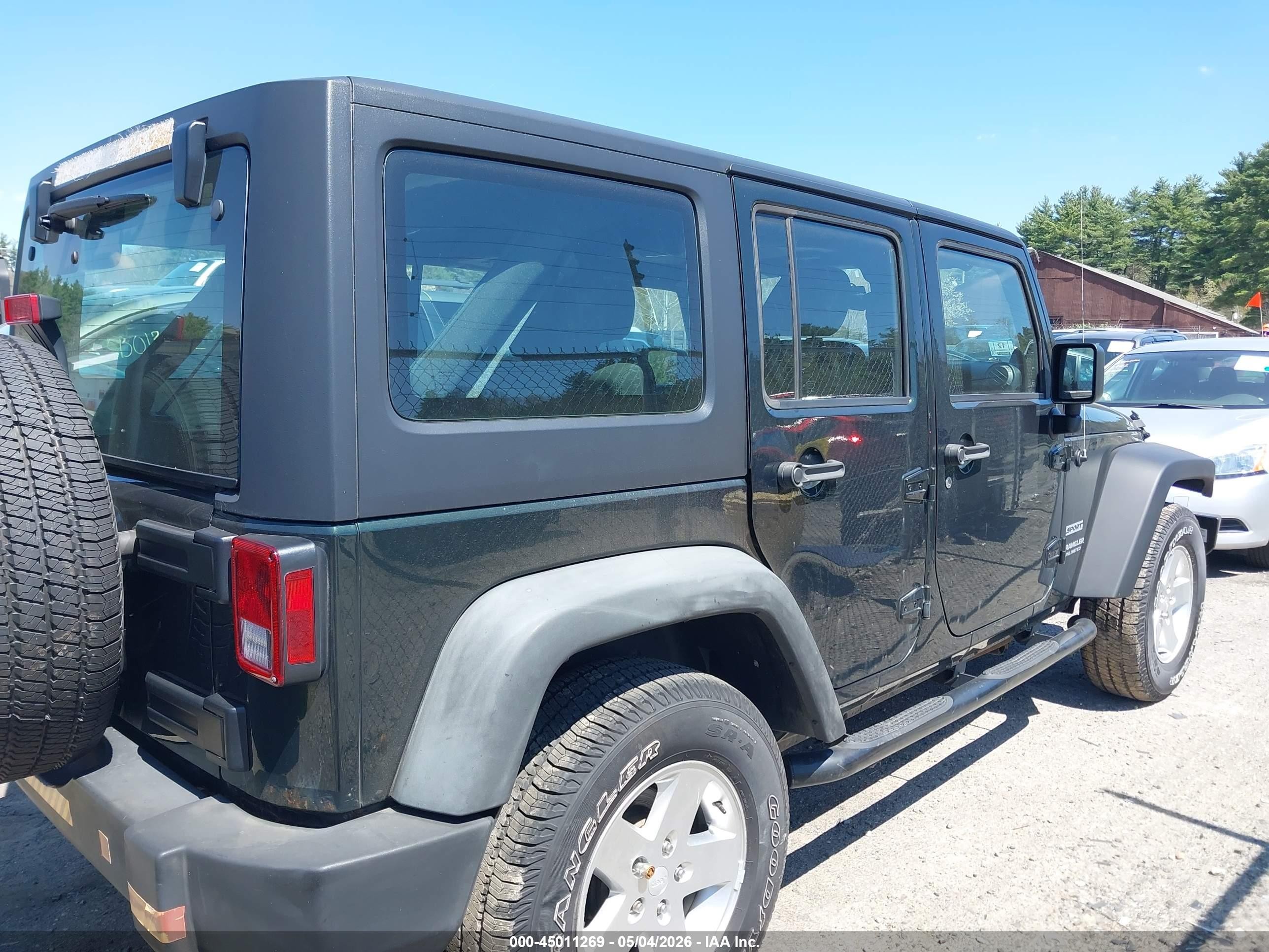 2011 Jeep Wrangler Unlimited Sport Green vin: 1J4BA3H12BL547870