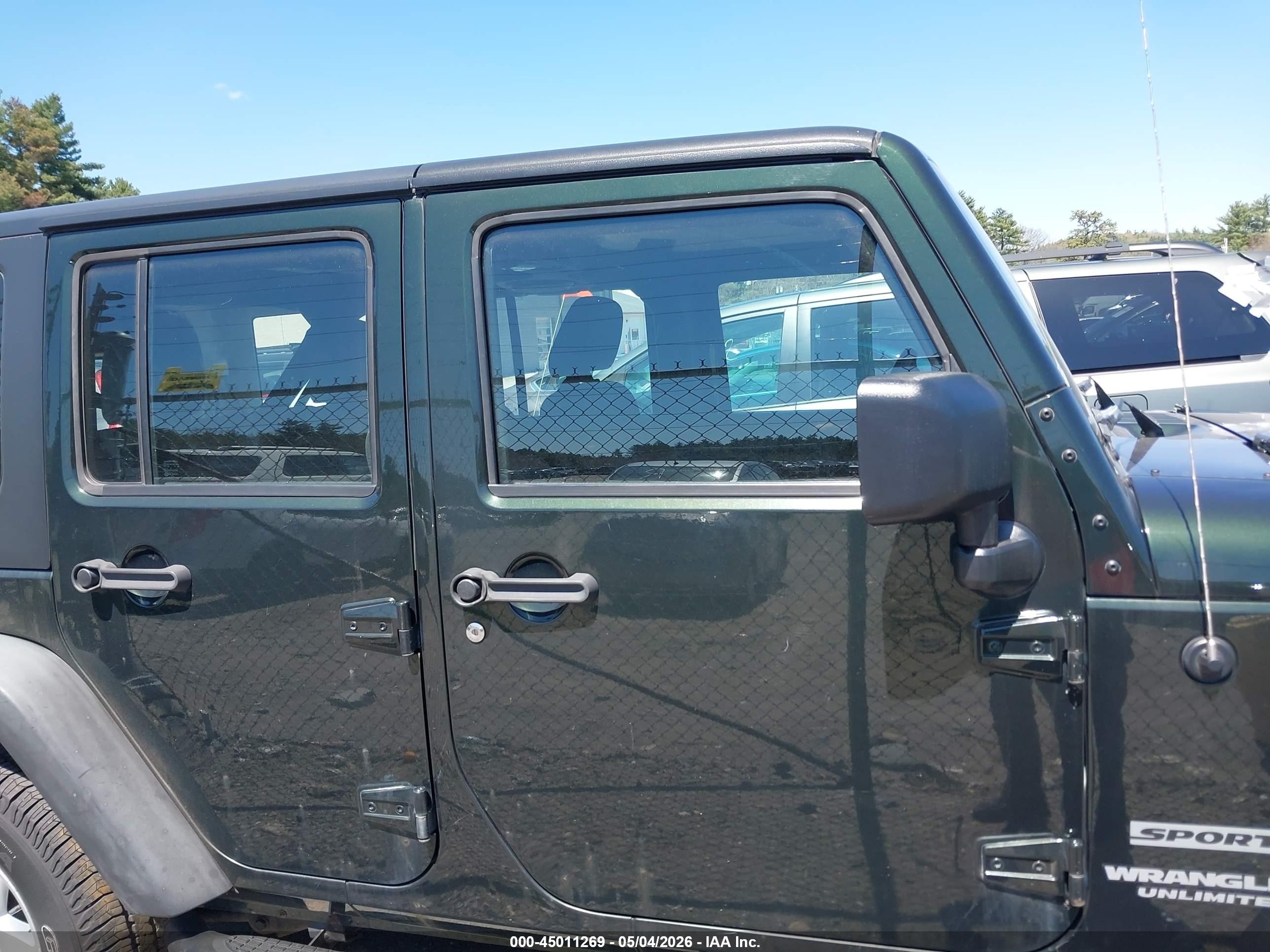 2011 Jeep Wrangler Unlimited Sport Green vin: 1J4BA3H12BL547870