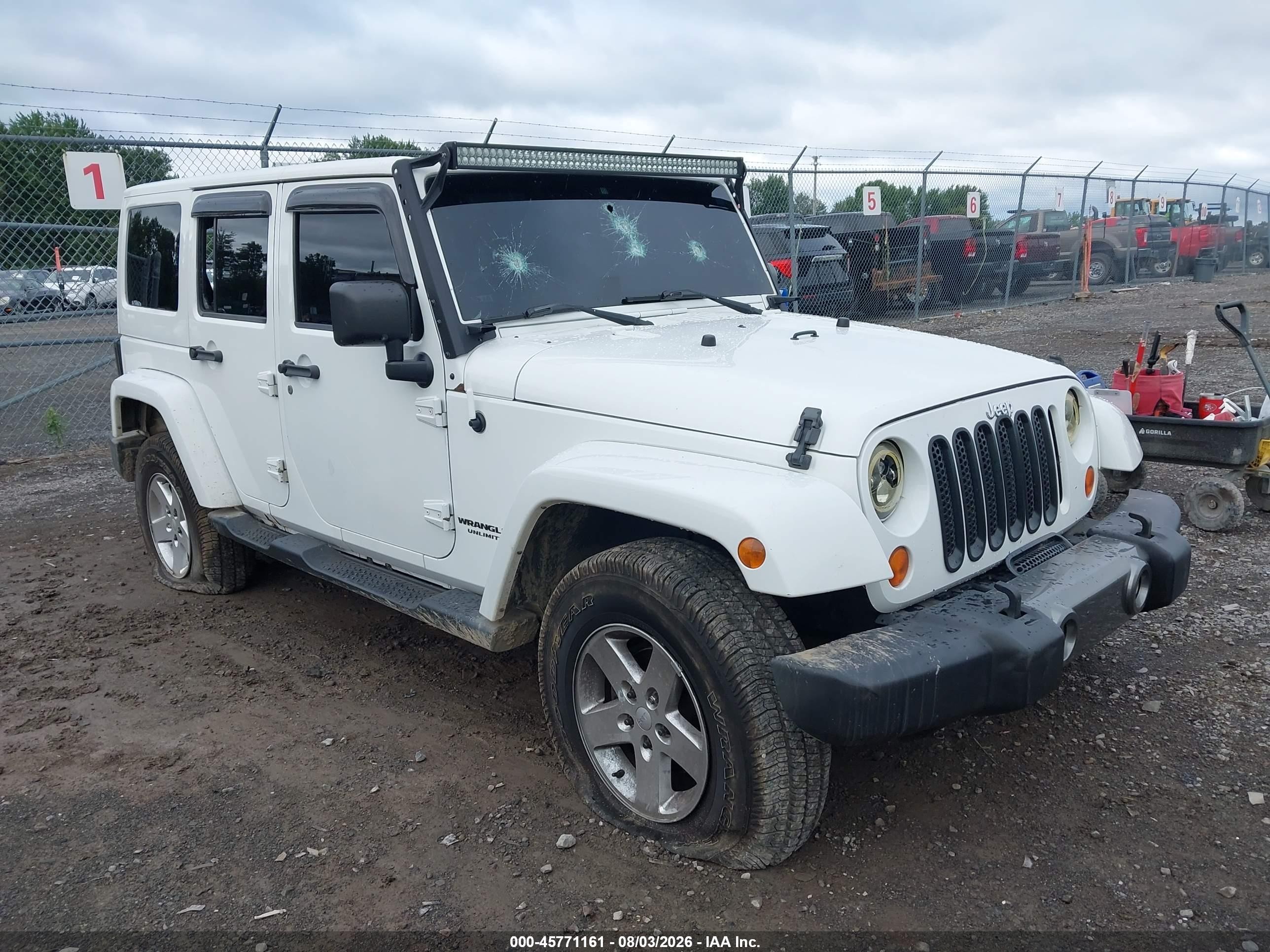 2011 Jeep Wrangler Unlimited Sport White vin: 1J4BA3H12BL616928