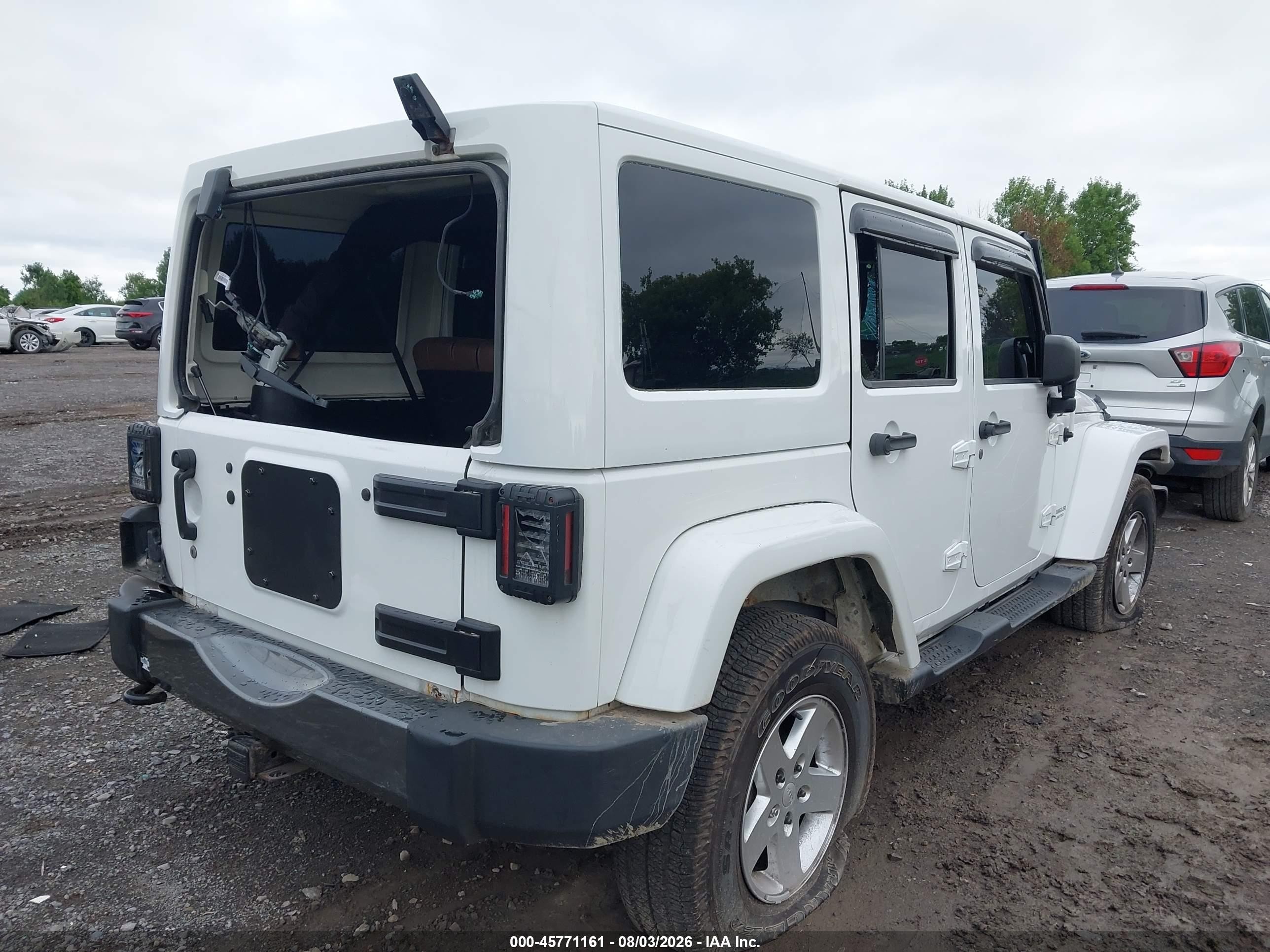 2011 Jeep Wrangler Unlimited Sport White vin: 1J4BA3H12BL616928