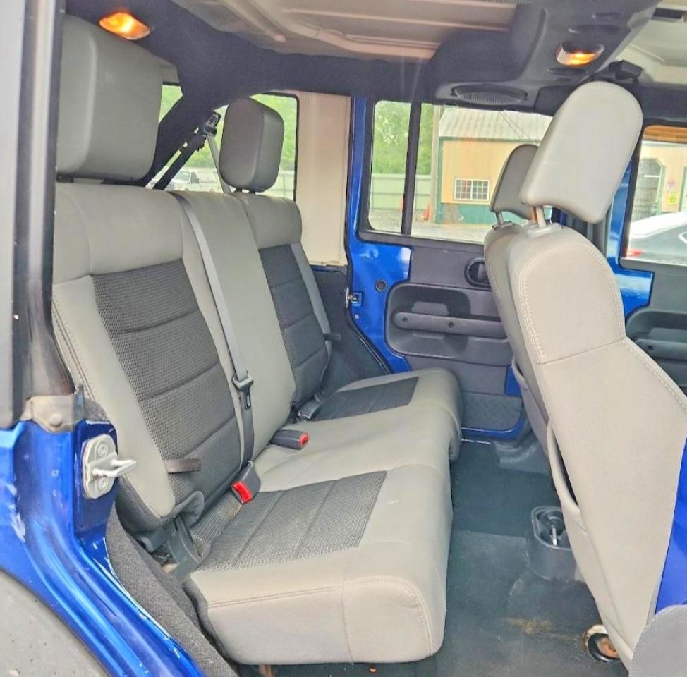 2010 Jeep Wrangler Unlimited Sport Blue vin: 1J4BA3H13AL100351