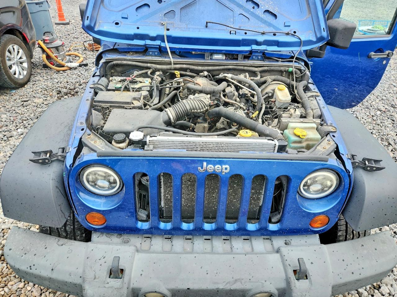 2010 Jeep Wrangler Unlimited Sport Blue vin: 1J4BA3H13AL100351