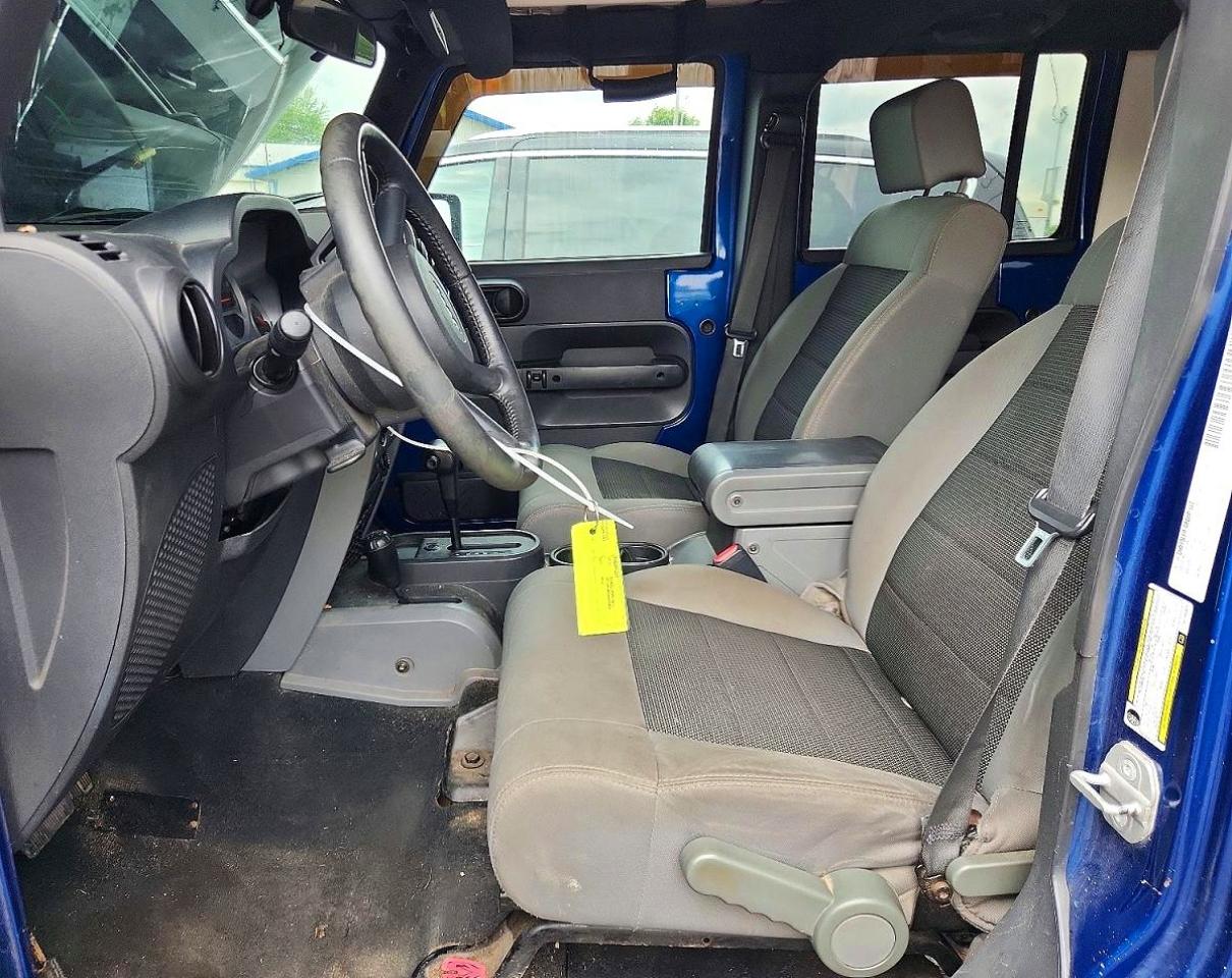 2010 Jeep Wrangler Unlimited Sport Blue vin: 1J4BA3H13AL100351