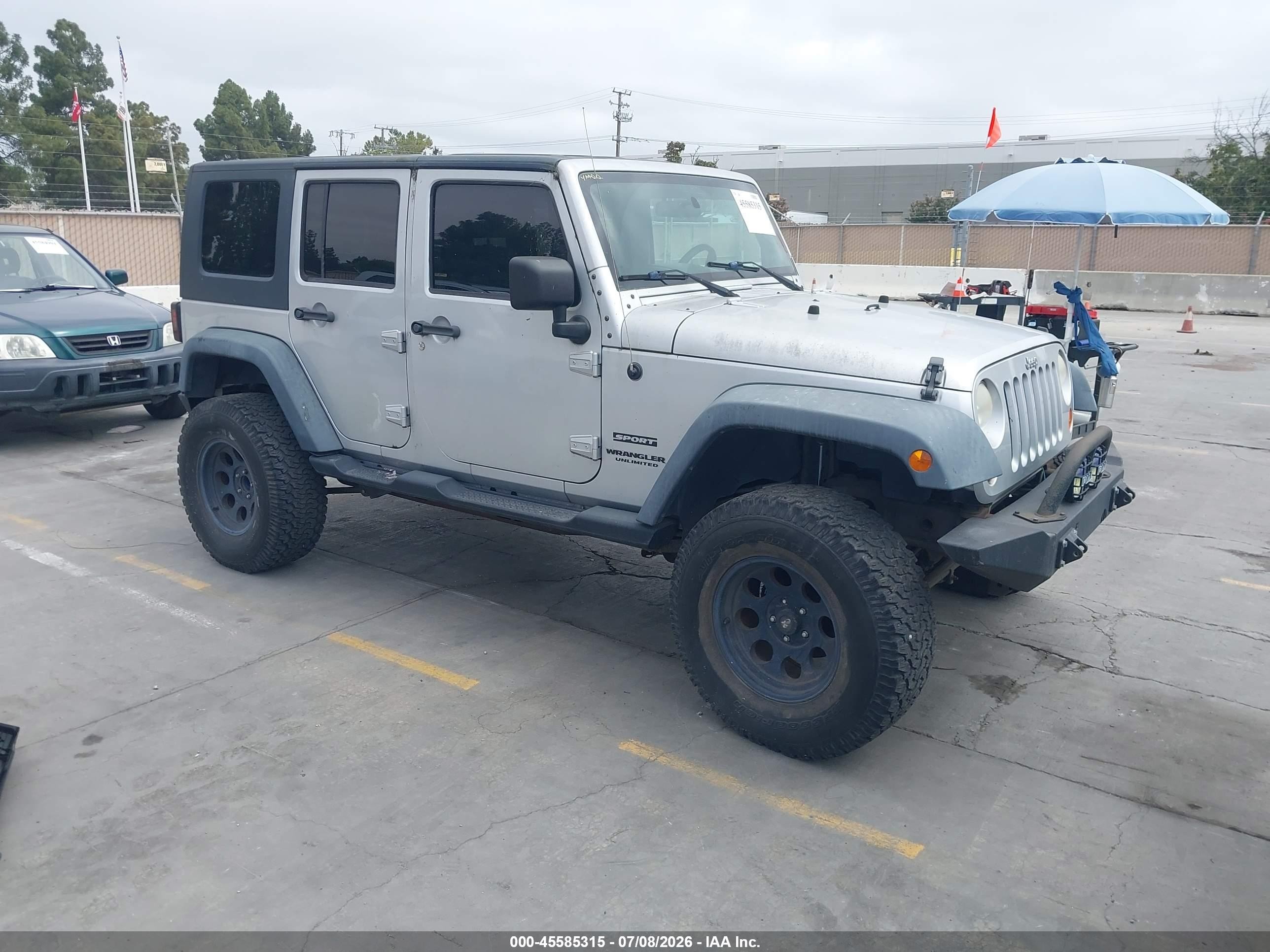 2010 Jeep Wrangler Unlimited Sport Gray vin: 1J4BA3H13AL183943