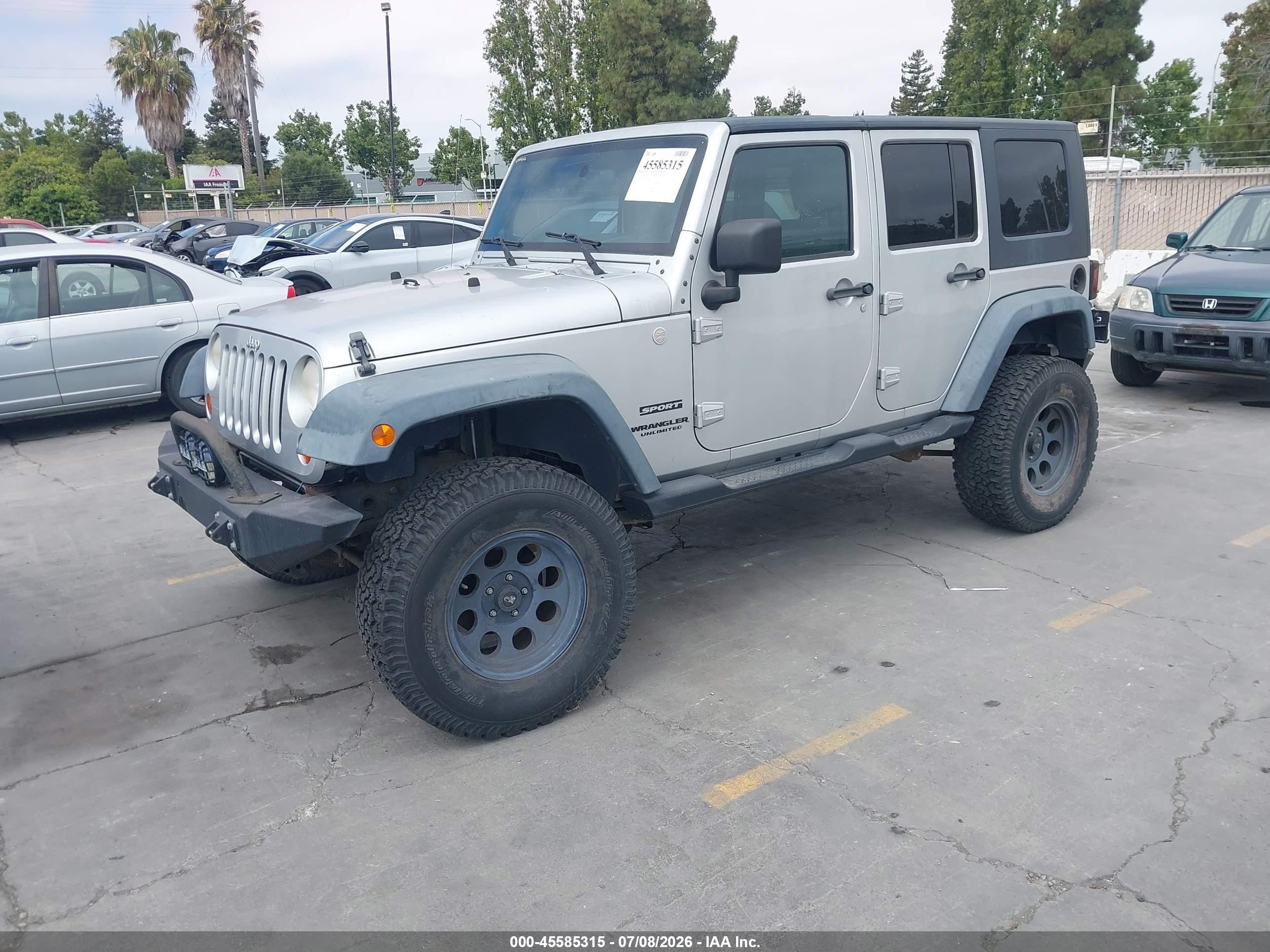 2010 Jeep Wrangler Unlimited Sport Gray vin: 1J4BA3H13AL183943