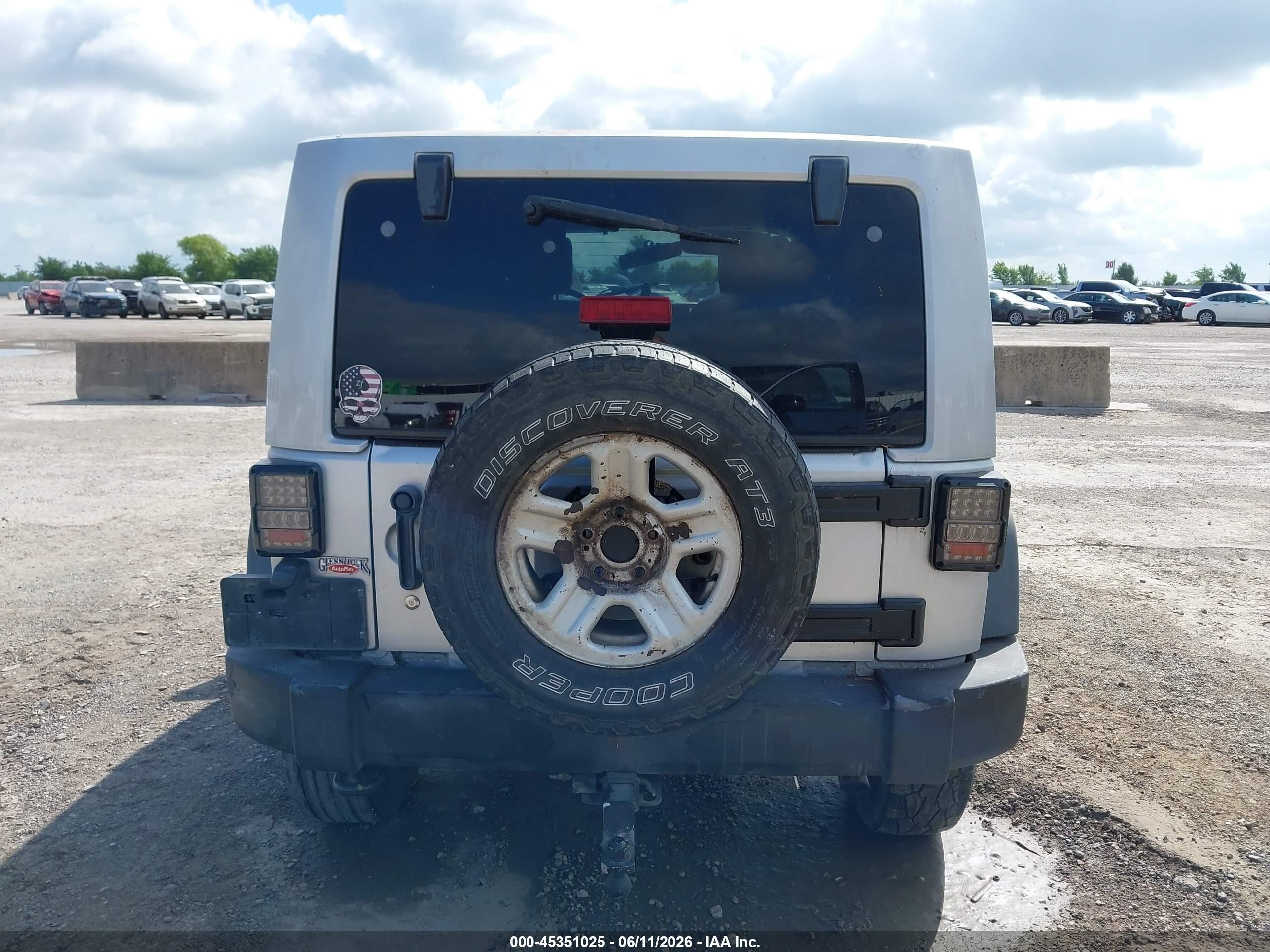 2010 Jeep Wrangler Unlimited Sport Silver vin: 1J4BA3H13AL217430