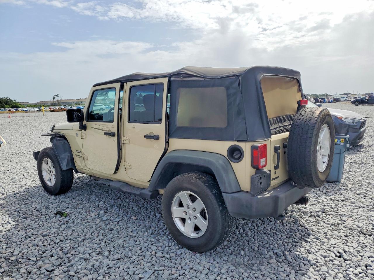 2011 Jeep Wrangler Unlimited Sport Белый vin: 1J4BA3H13BL545352