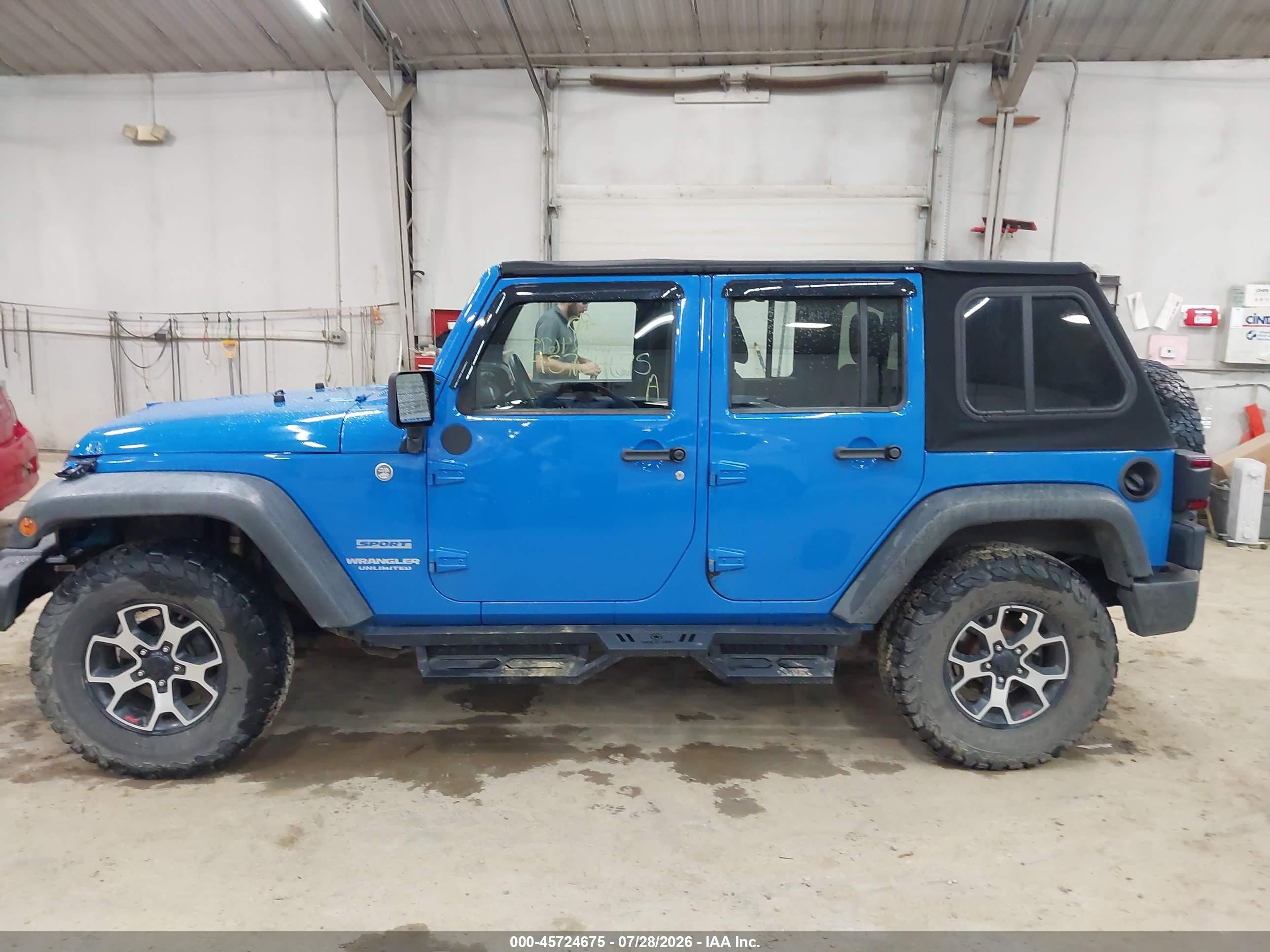 2011 Jeep Wrangler Unlimited Sport Blue vin: 1J4BA3H13BL620163