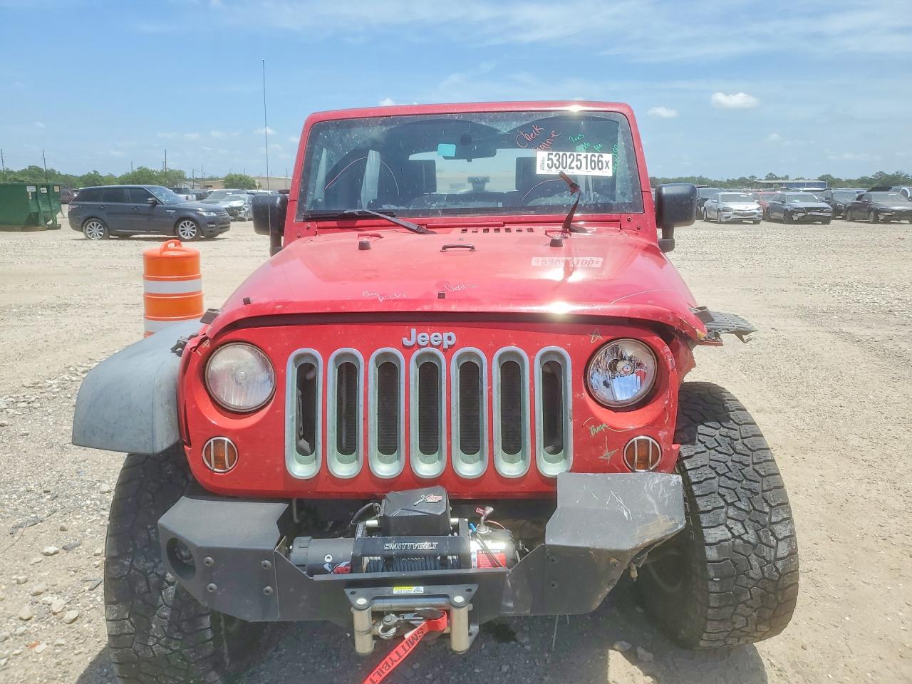 2010 Jeep Wrangler Unlimited Sport Red vin: 1J4BA3H14AL143614