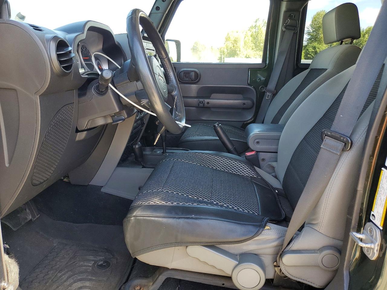 2010 Jeep Wrangler Unlimited Sport Зеленый vin: 1J4BA3H14AL199116