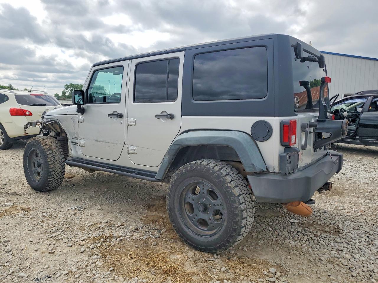 2011 Jeep Wrangler Unlimited Sport Silver vin: 1J4BA3H14BL616512