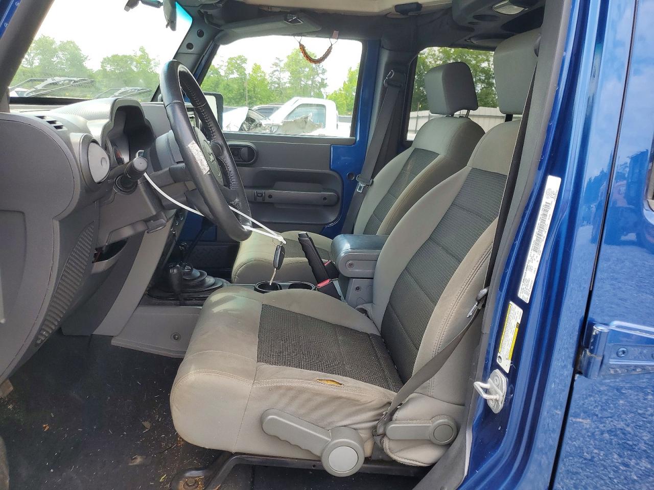 2010 Jeep Wrangler Unlimited Sport Blue vin: 1J4BA3H15AL143010