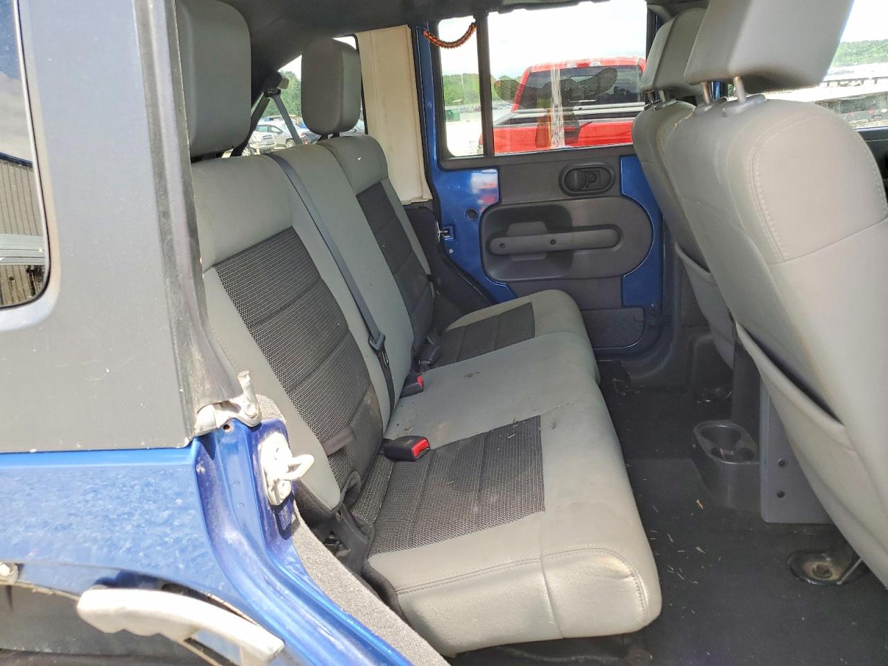 2010 Jeep Wrangler Unlimited Sport Blue vin: 1J4BA3H15AL143010