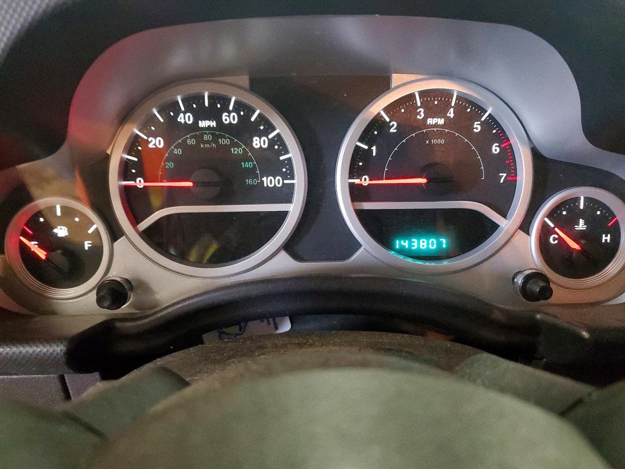2010 Jeep Wrangler Unlimited Sport White vin: 1J4BA3H15AL194216