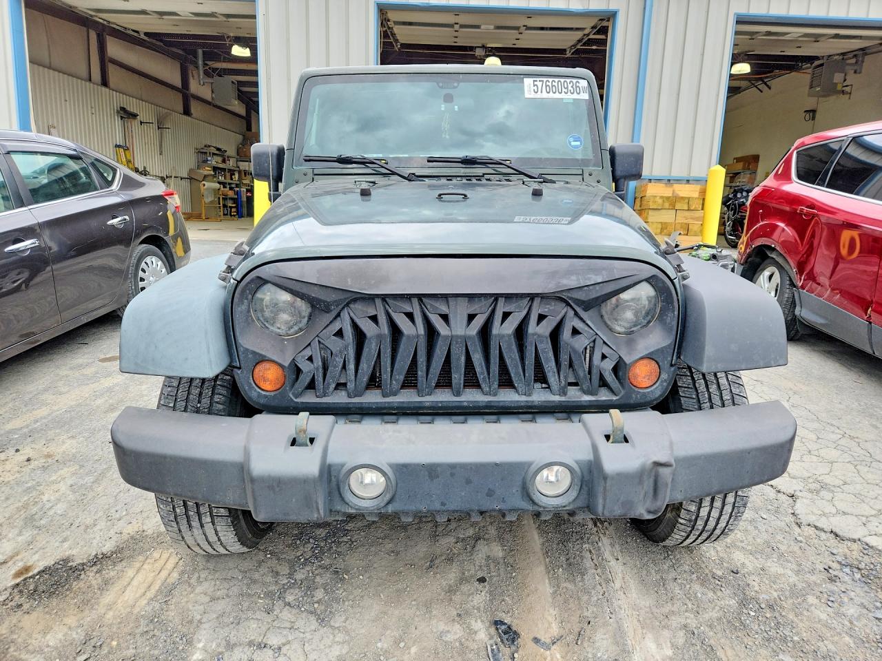 2011 Jeep Wrangler Unlimited Sport Зеленый vin: 1J4BA3H15BL510781