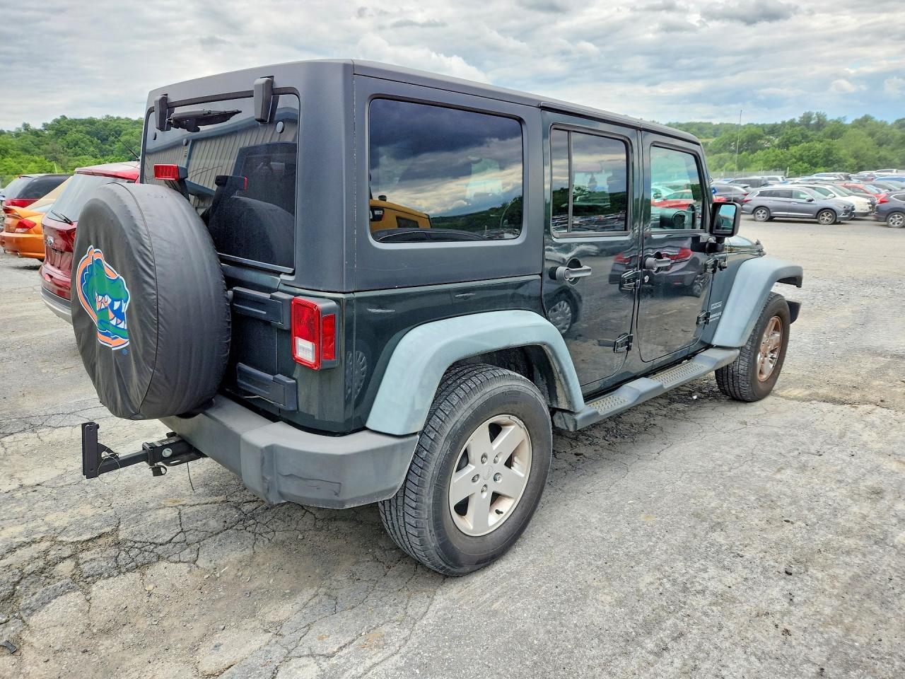2011 Jeep Wrangler Unlimited Sport Зеленый vin: 1J4BA3H15BL510781