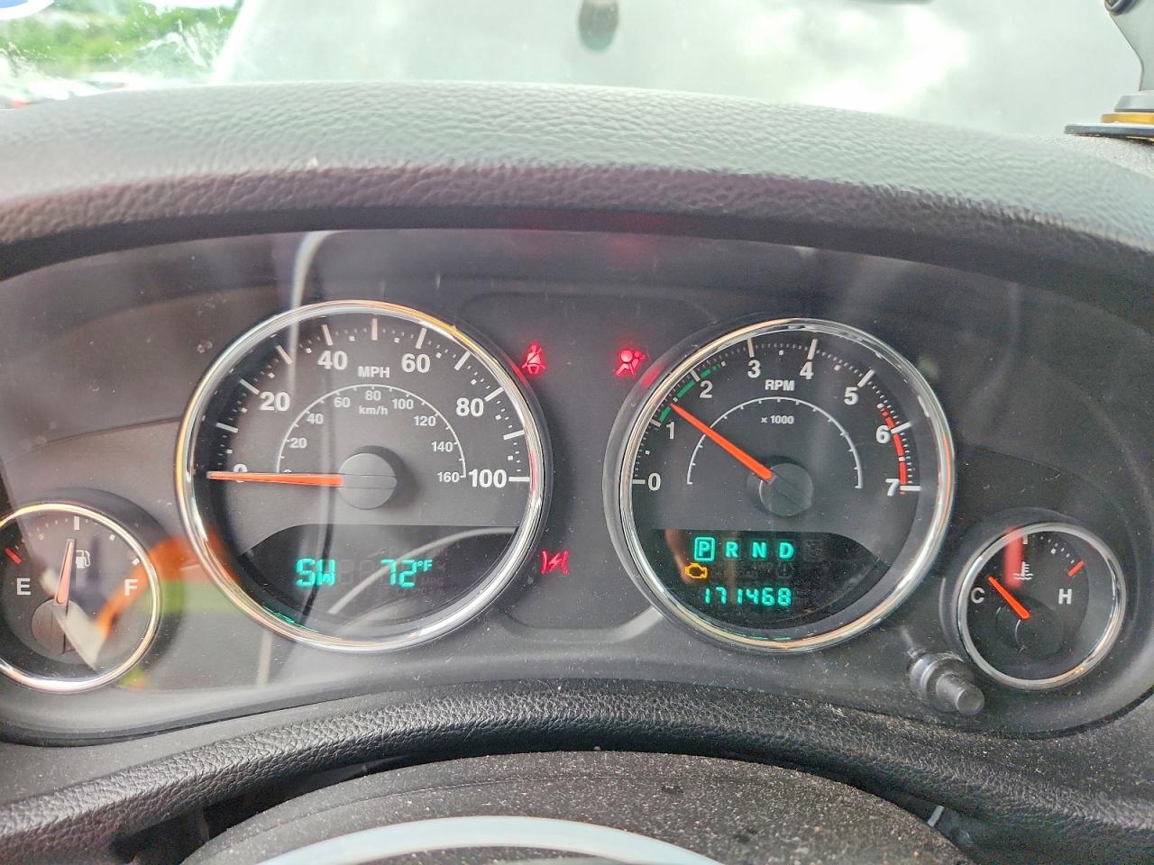 2011 Jeep Wrangler Unlimited Sport Зеленый vin: 1J4BA3H15BL510781