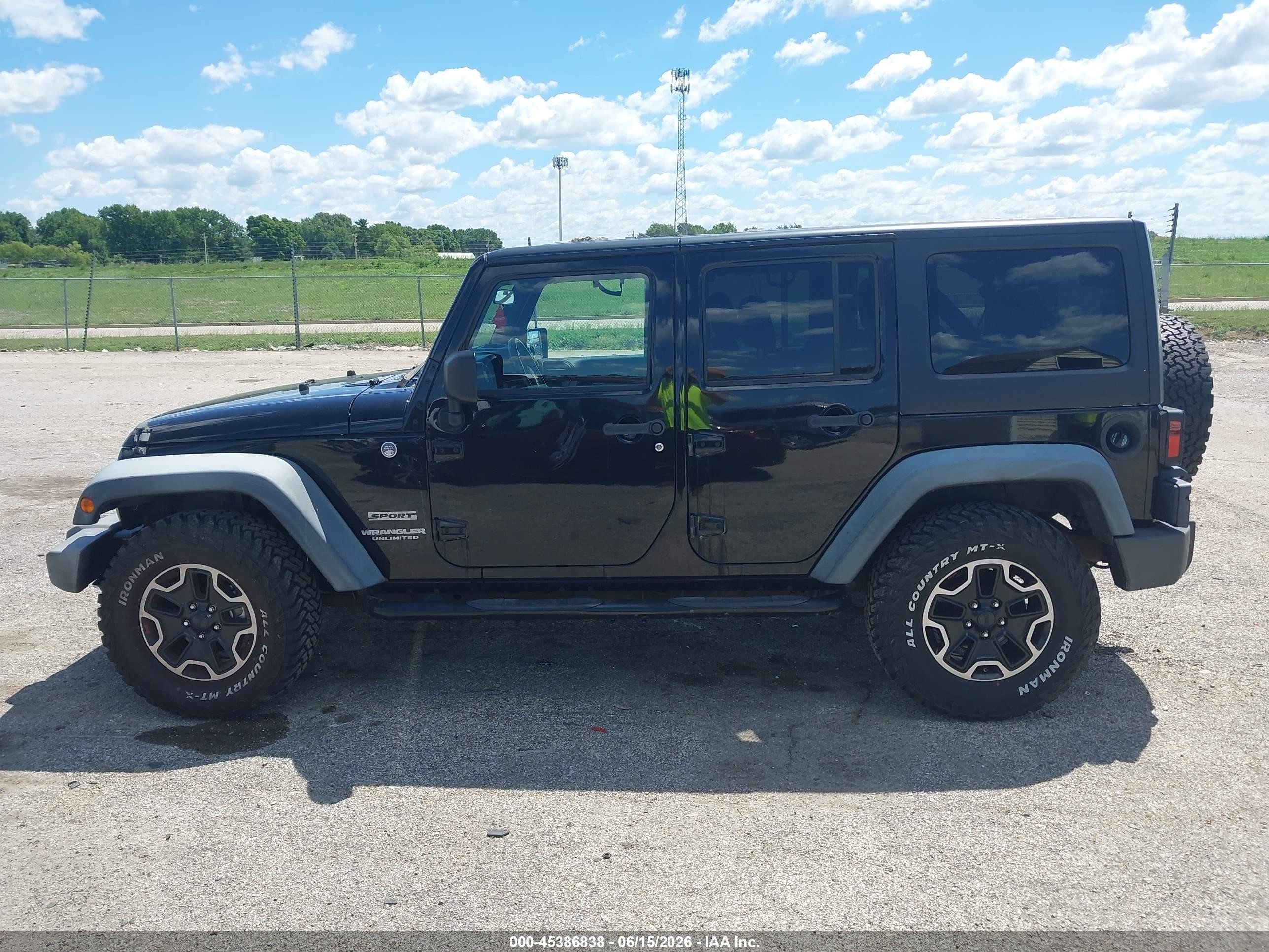 2011 Jeep Wrangler Unlimited Sport Black vin: 1J4BA3H15BL522168
