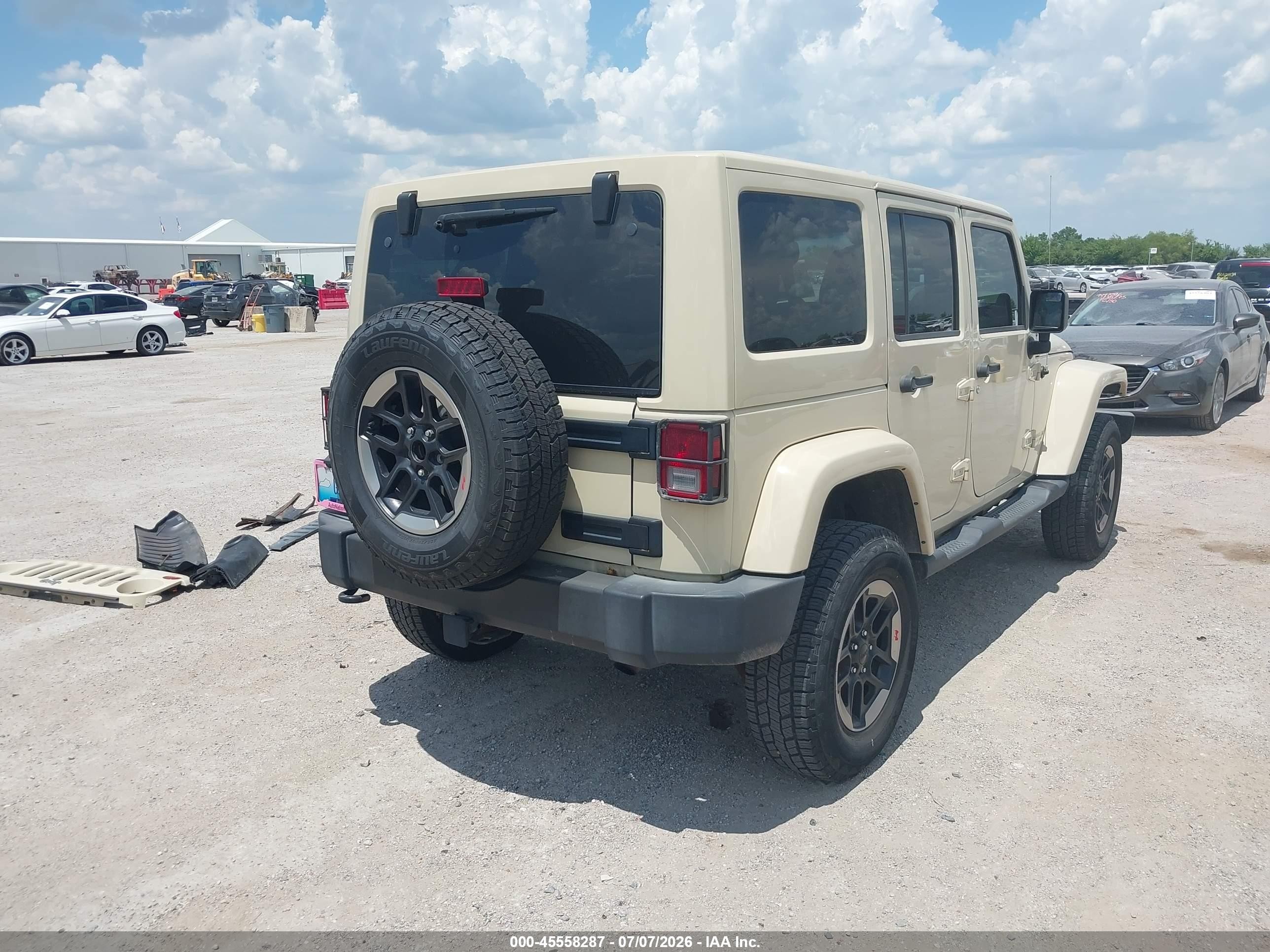 2011 Jeep Wrangler Unlimited Sport Tan vin: 1J4BA3H15BL625431