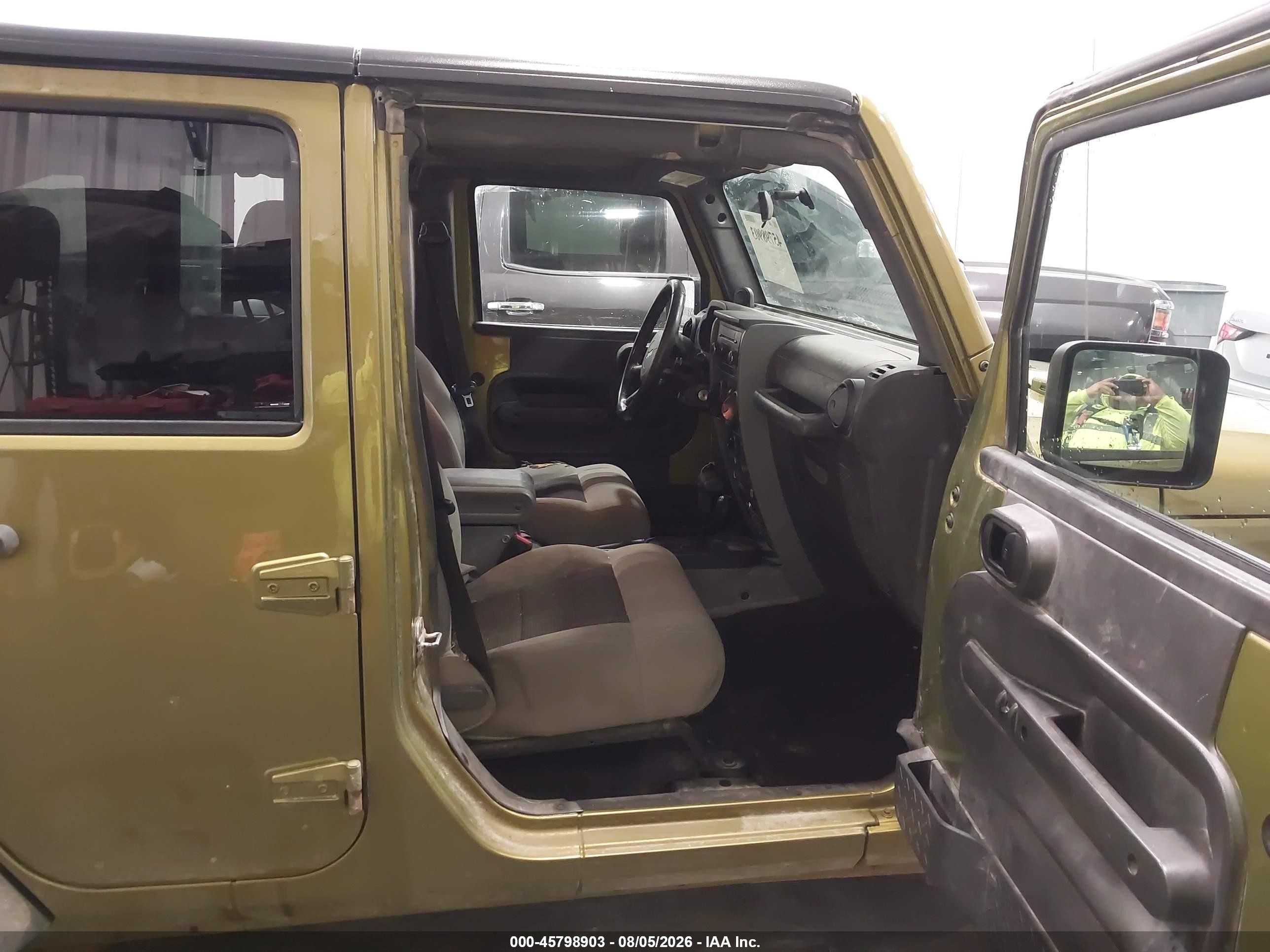 2010 Jeep Wrangler Unlimited Sport Green vin: 1J4BA3H16AL204204