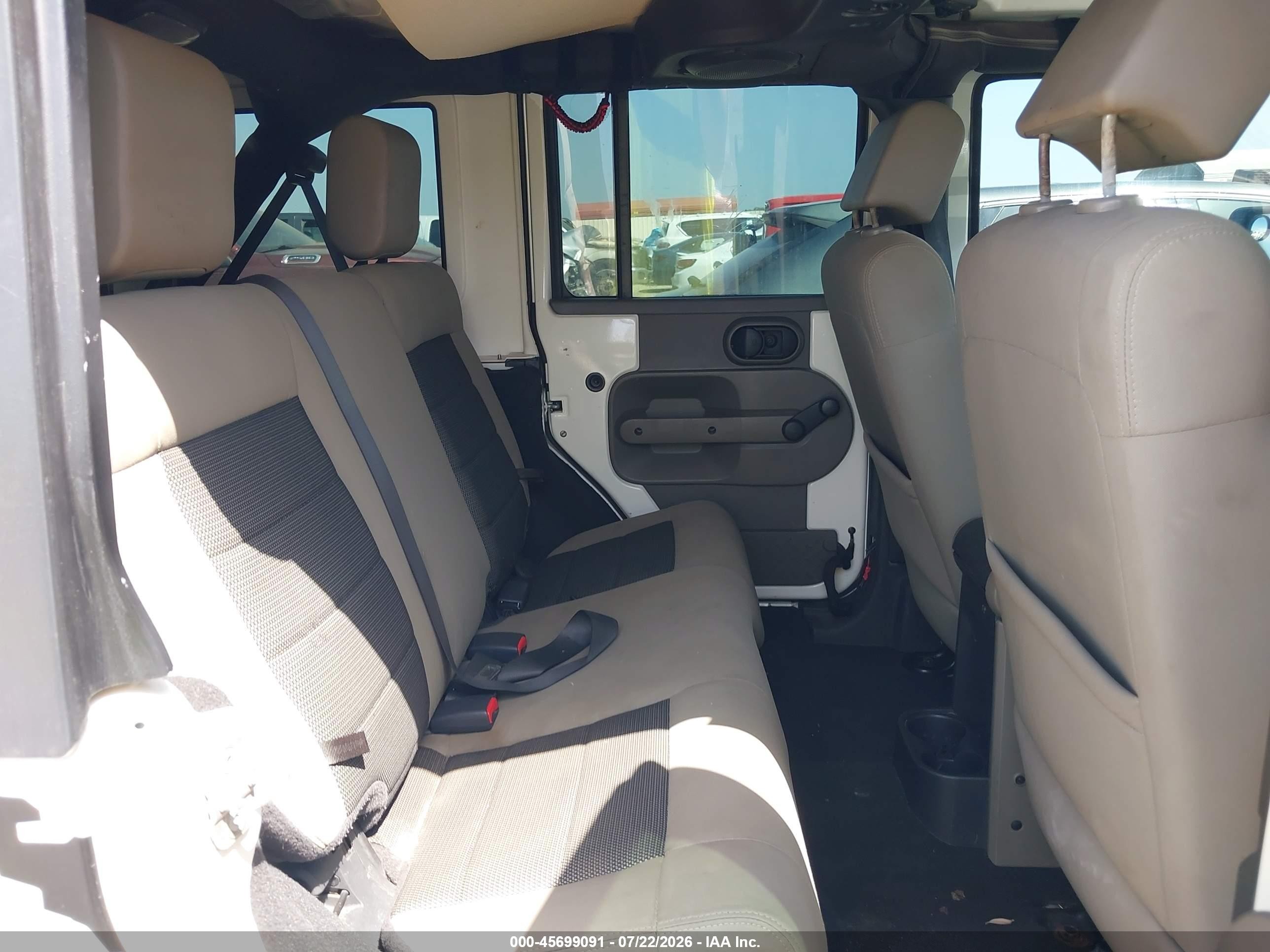 2010 Jeep Wrangler Unlimited Sport White vin: 1J4BA3H17AL105150
