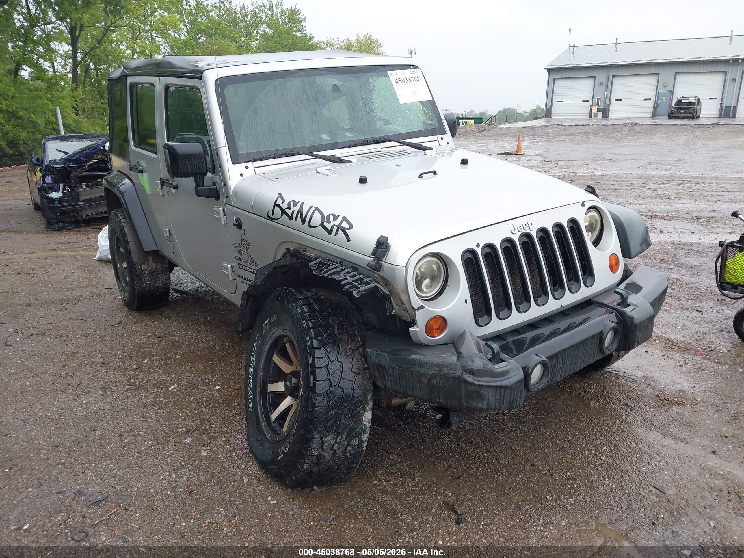 2010 Jeep Wrangler Unlimited Sport Серебряный vin: 1J4BA3H17AL144711