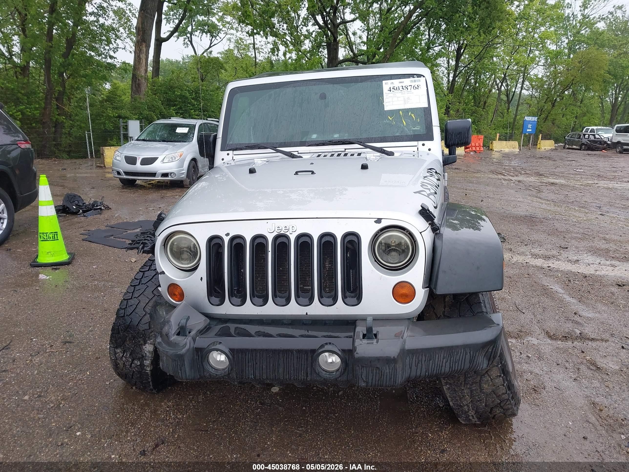 2010 Jeep Wrangler Unlimited Sport Серебряный vin: 1J4BA3H17AL144711