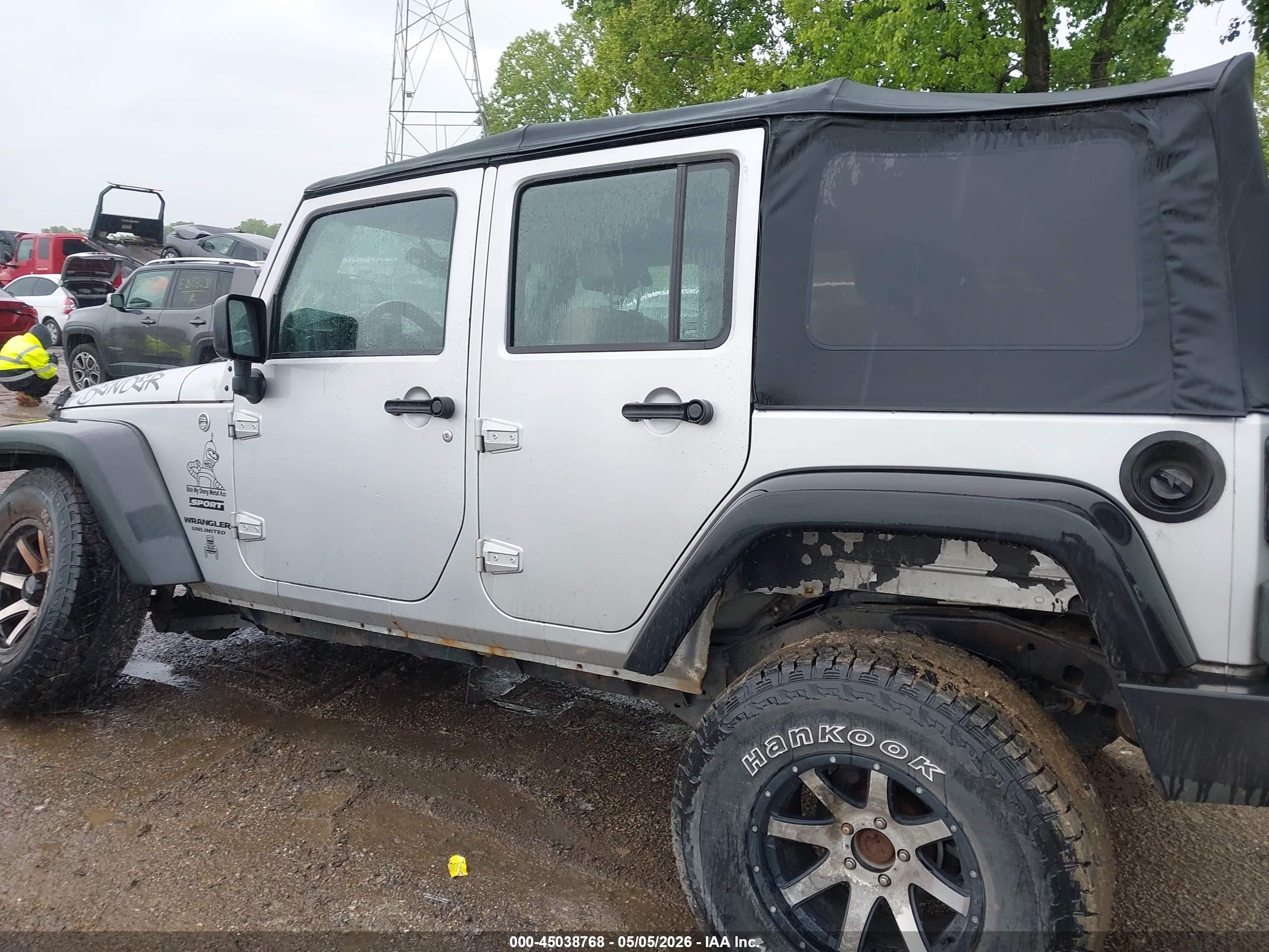 2010 Jeep Wrangler Unlimited Sport Серебряный vin: 1J4BA3H17AL144711